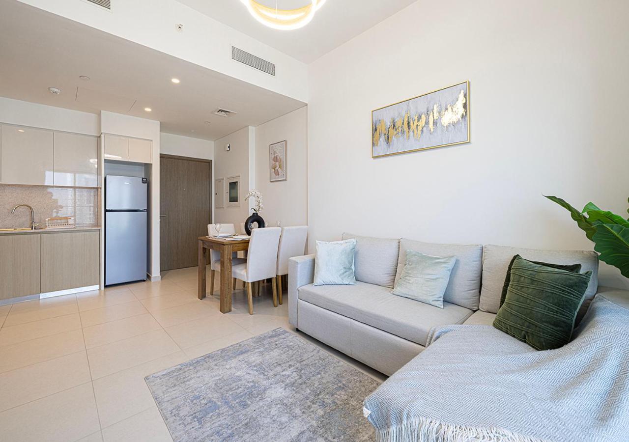 Elegant 1br With Skyline Views In Downtown Apartment Dubai