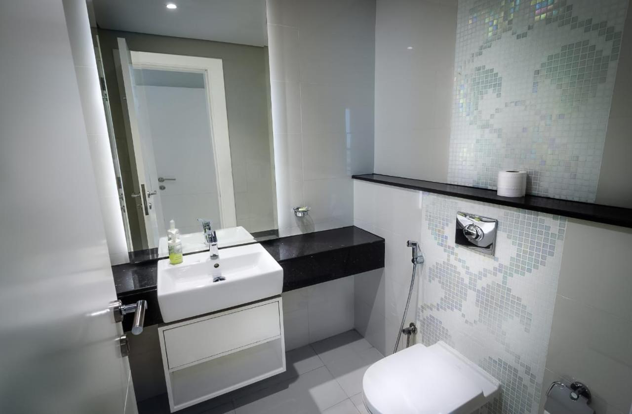 Waterfront Downtown- Damac Maison Canal View