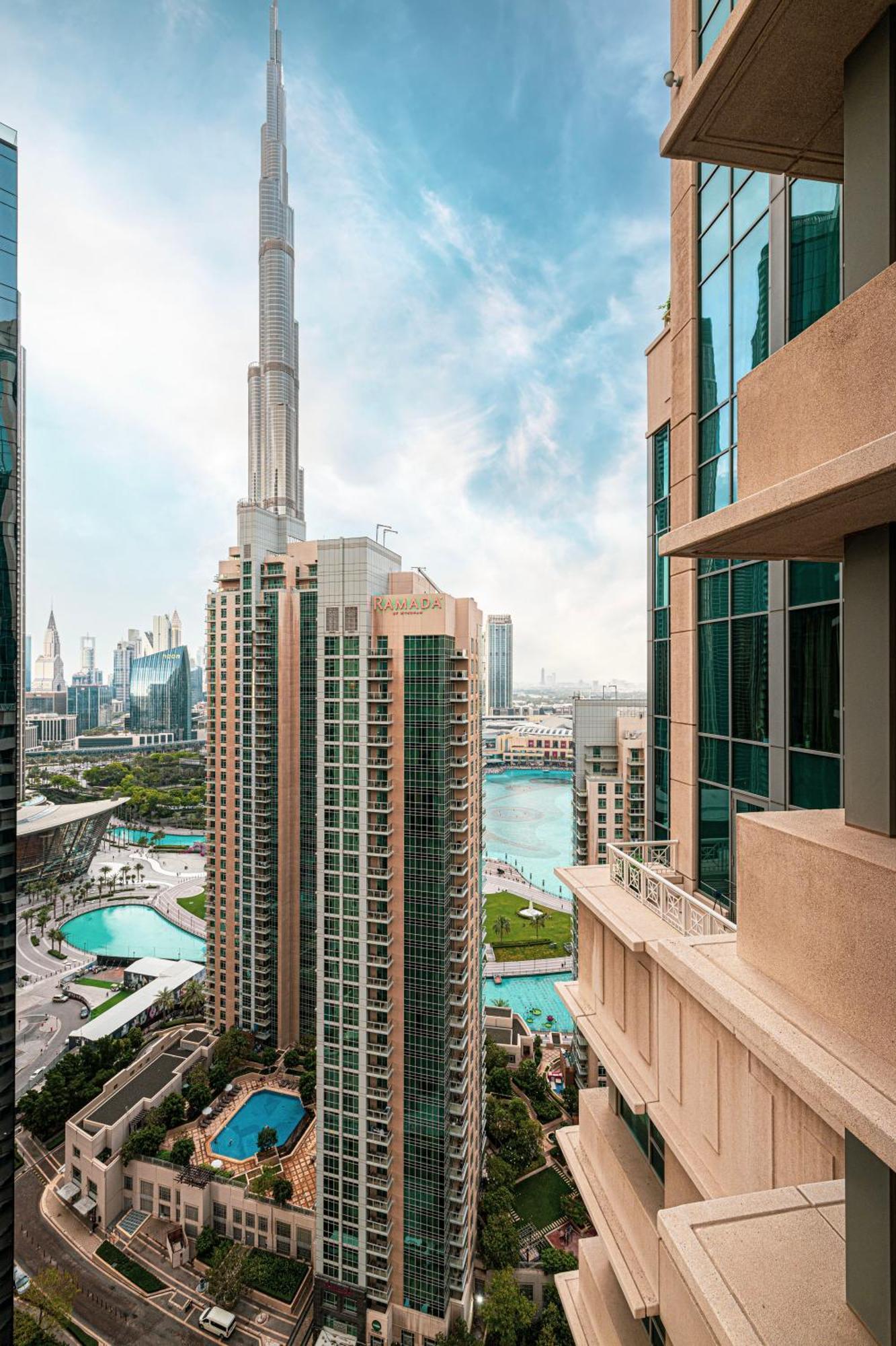 First Class 3br Burj Khalifa & Fountain View Apartment Dubai