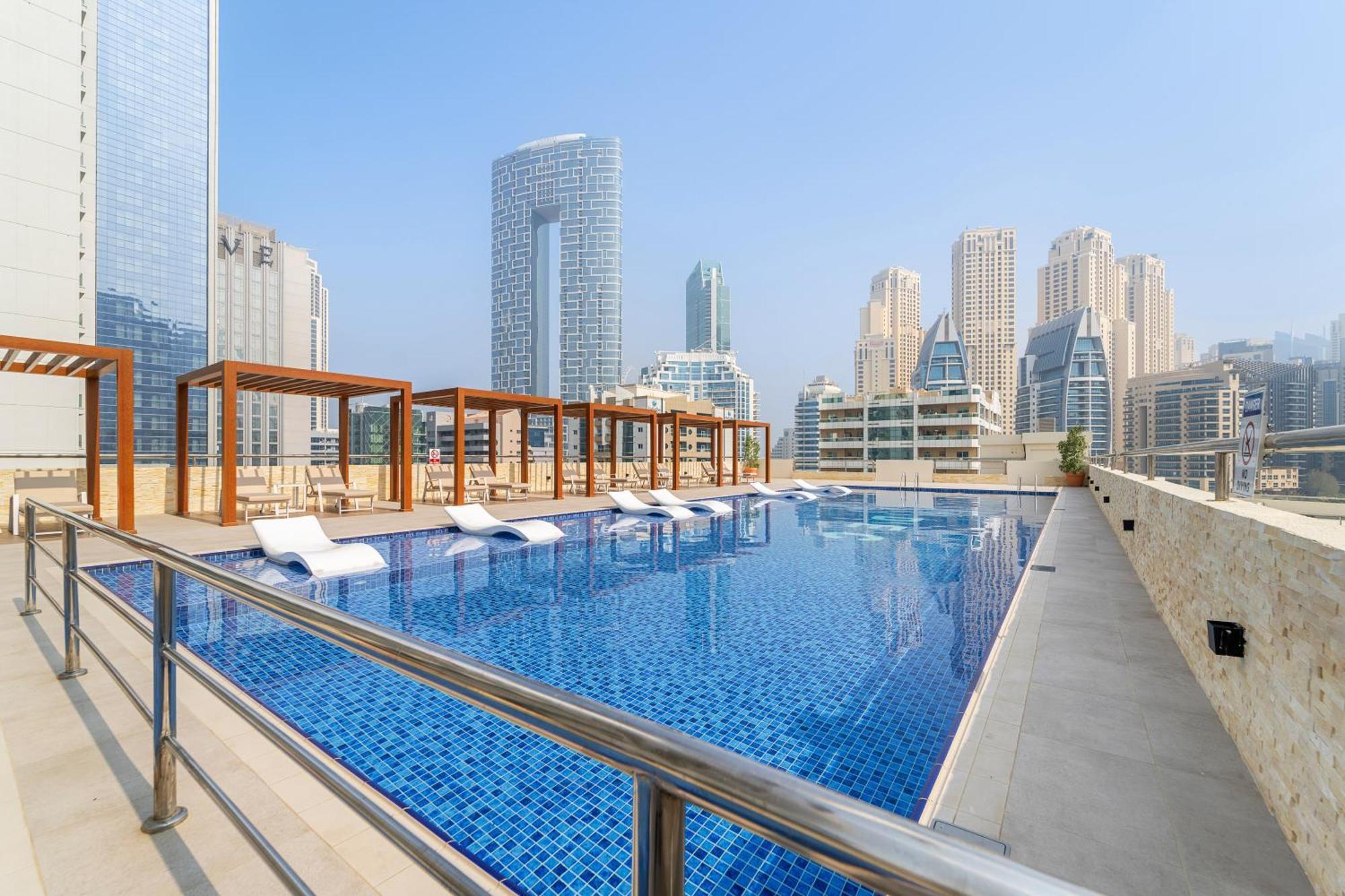 Unique Marina Studio, Near Jumeirah Beach, Mall And Metro Apartment *