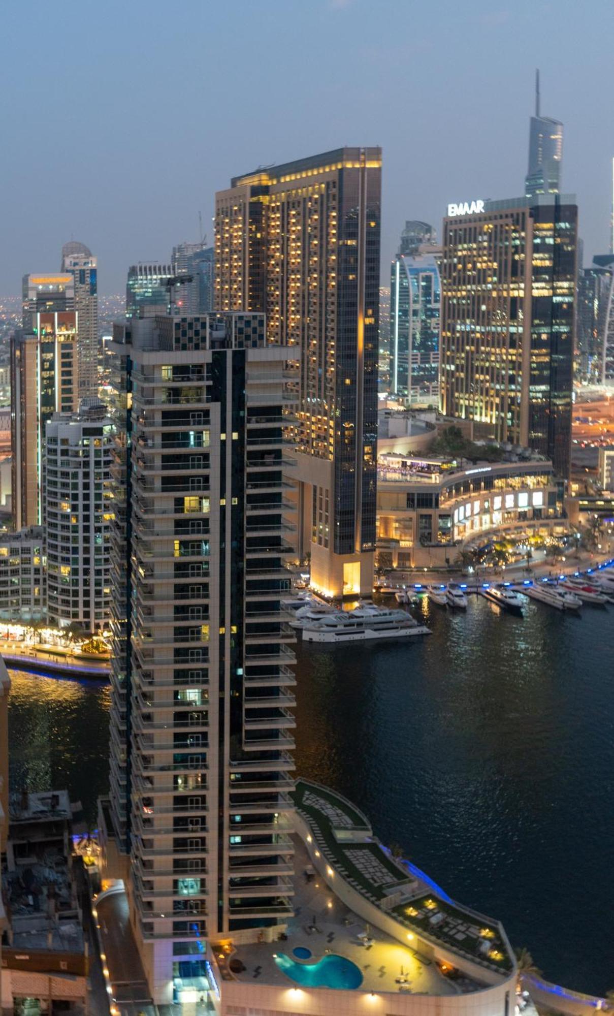 Apartment Huge On The Dubai
