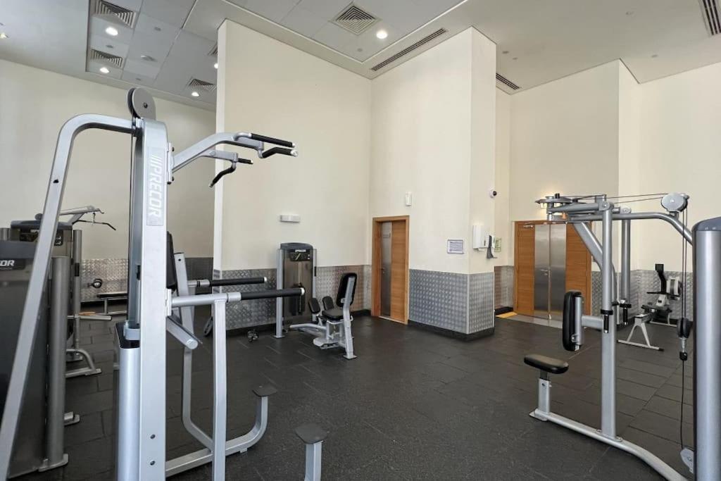 Downtown - Luxury 1 Bed - Near Mall * Dubai