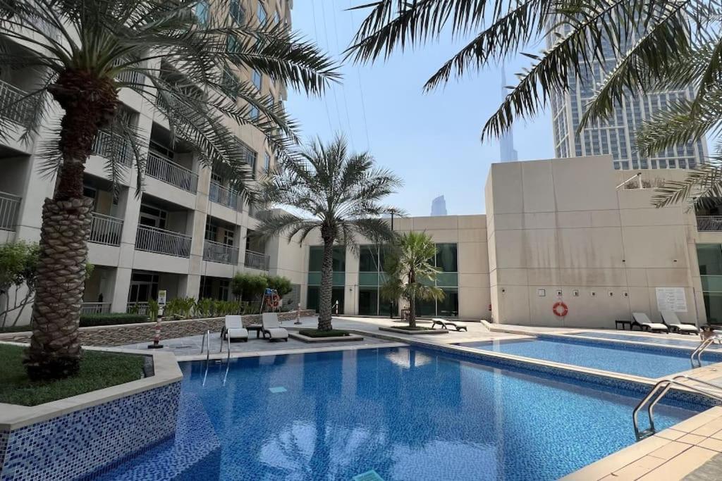 Downtown - Luxury 1 Bed - Near Mall *