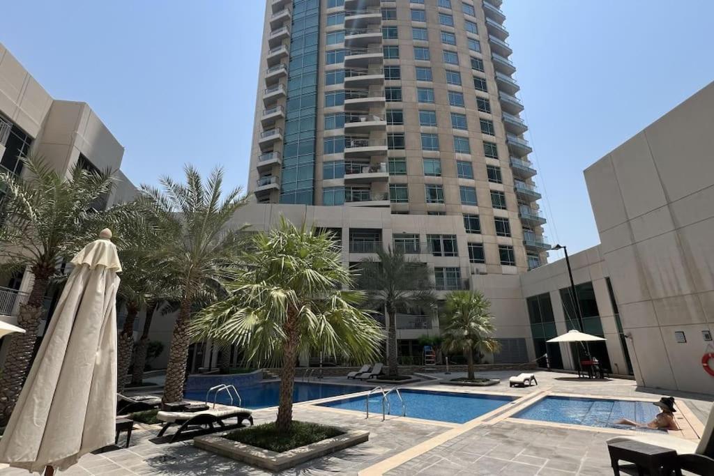 Downtown - Luxury 1 Bed - Near Mall *