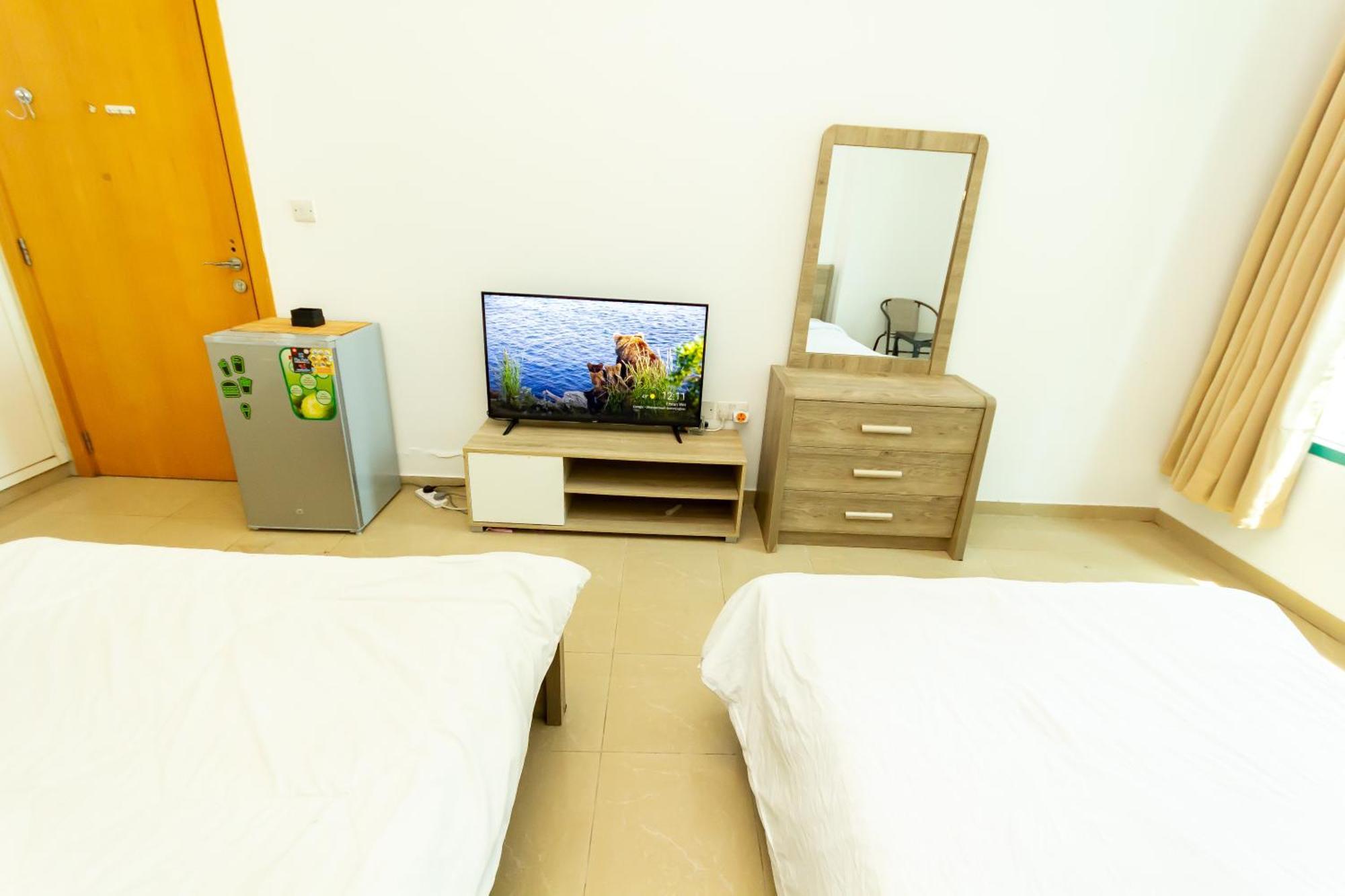 Spacious For Girls In Marina فتيات فقط Dubai