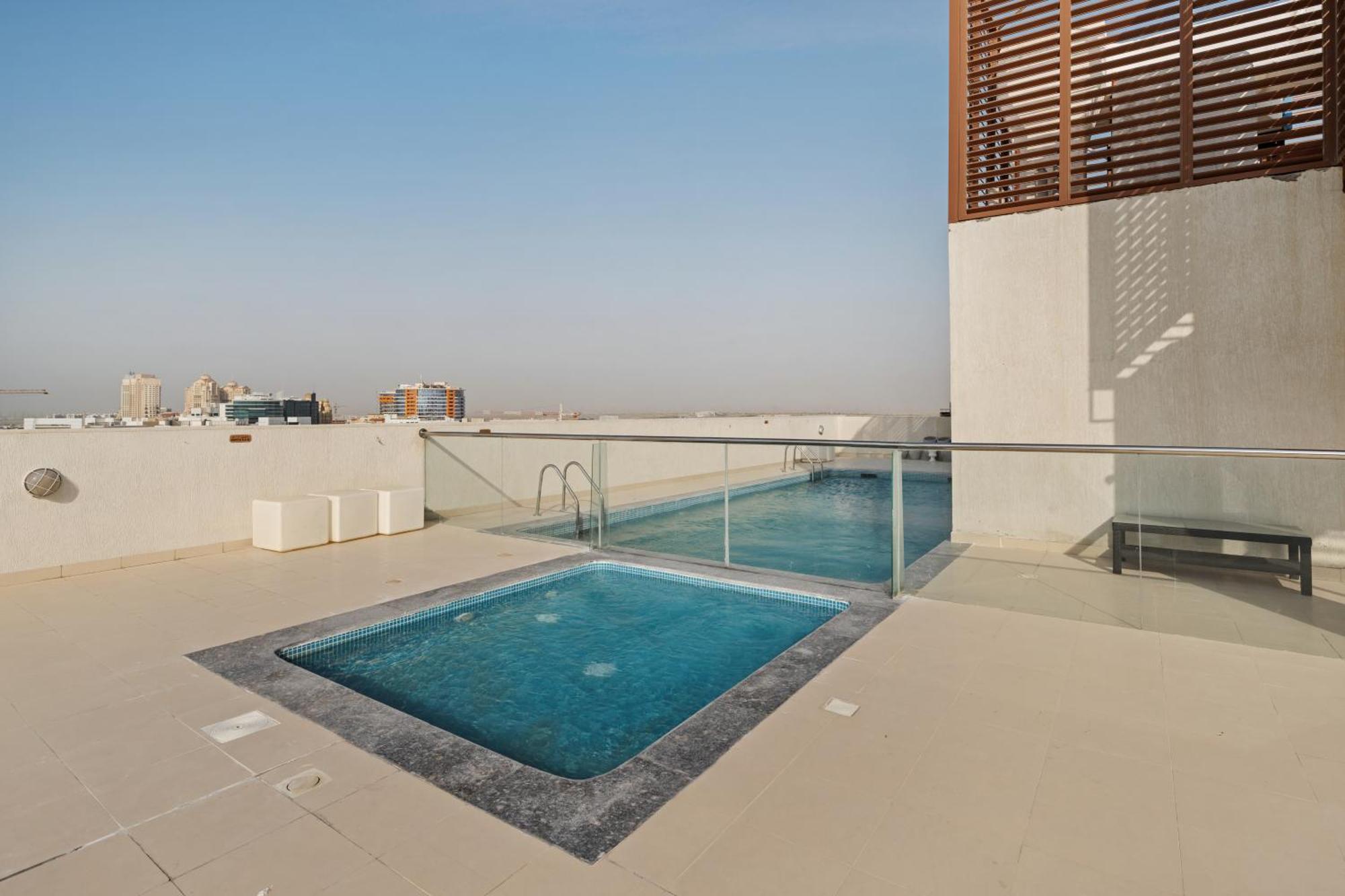 Bright In The Heart Of Silicon Oasis Apartment