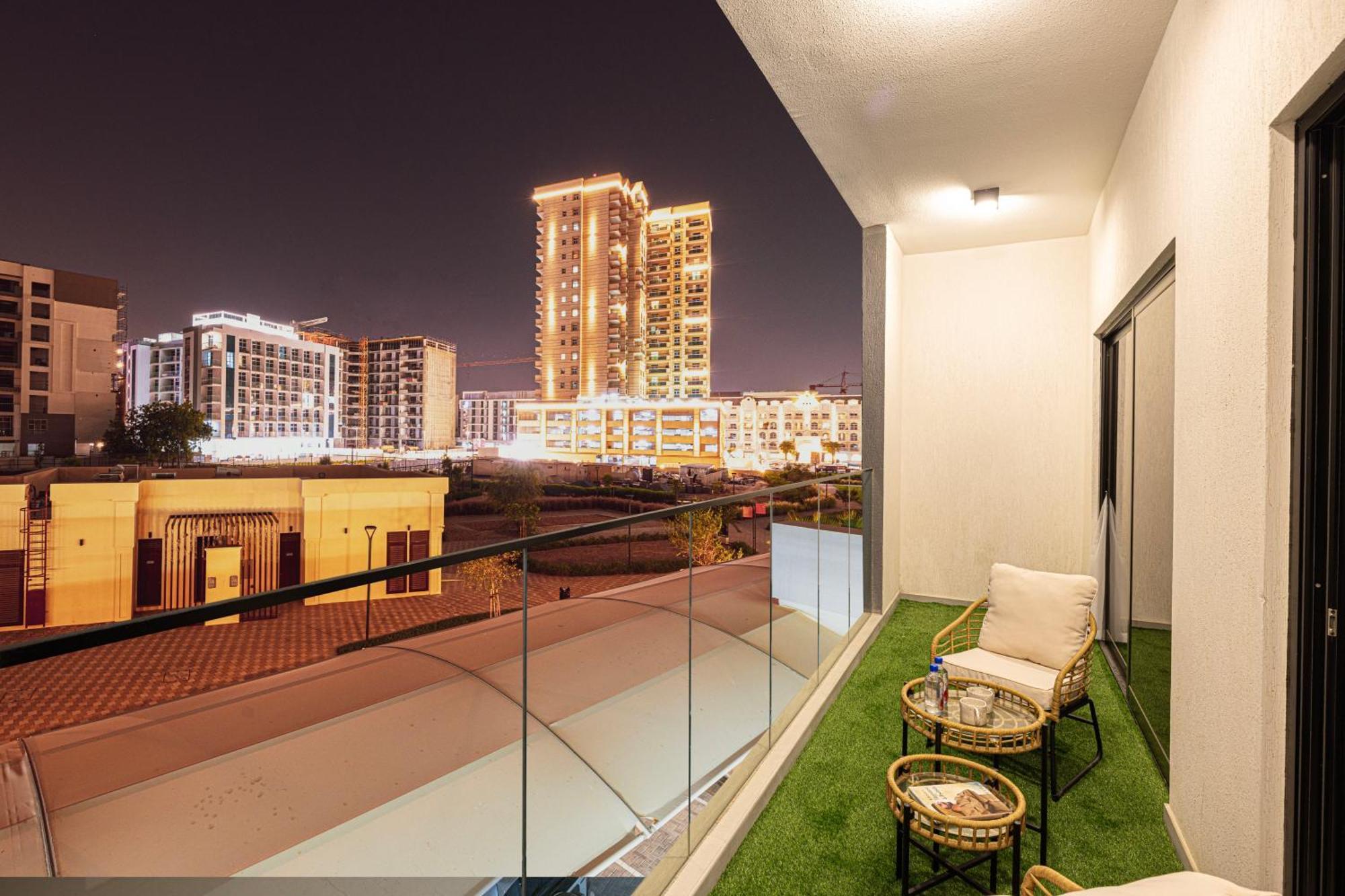 Apartment New Serene 1br With Pool & Sauna