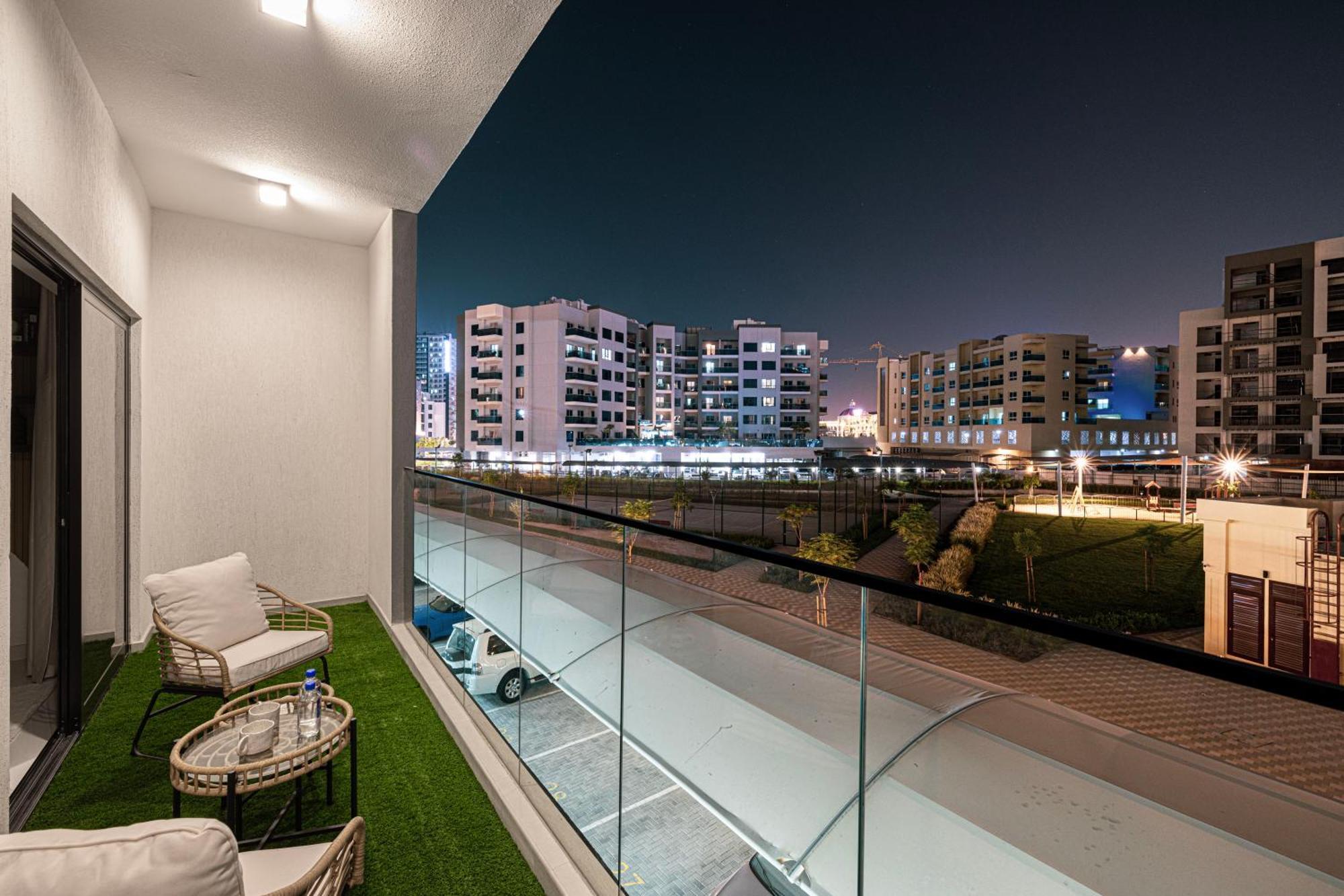 New Serene 1br With Pool & Sauna Apartment Dubai