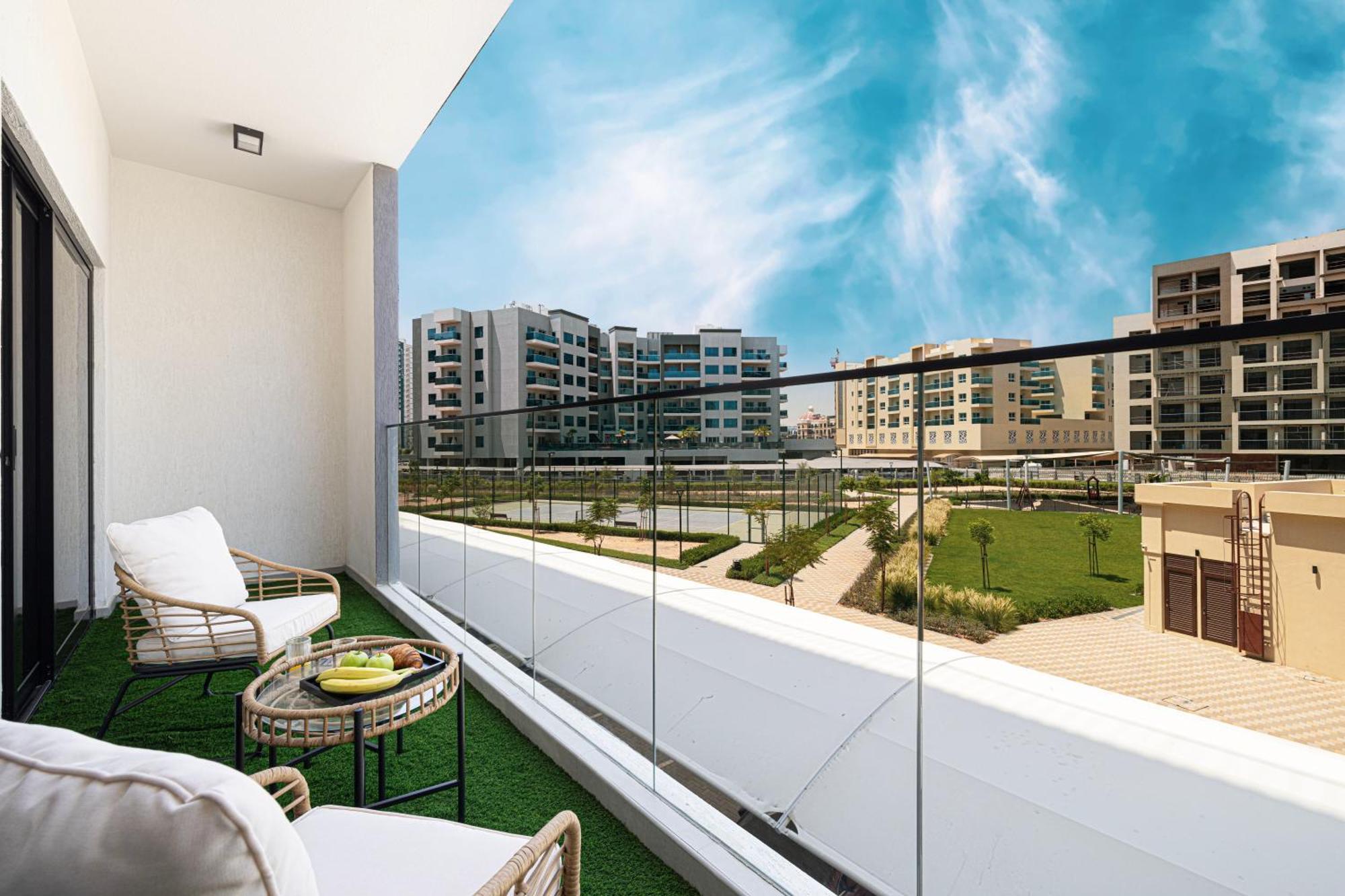 New Serene 1br With Pool & Sauna Apartment Dubai