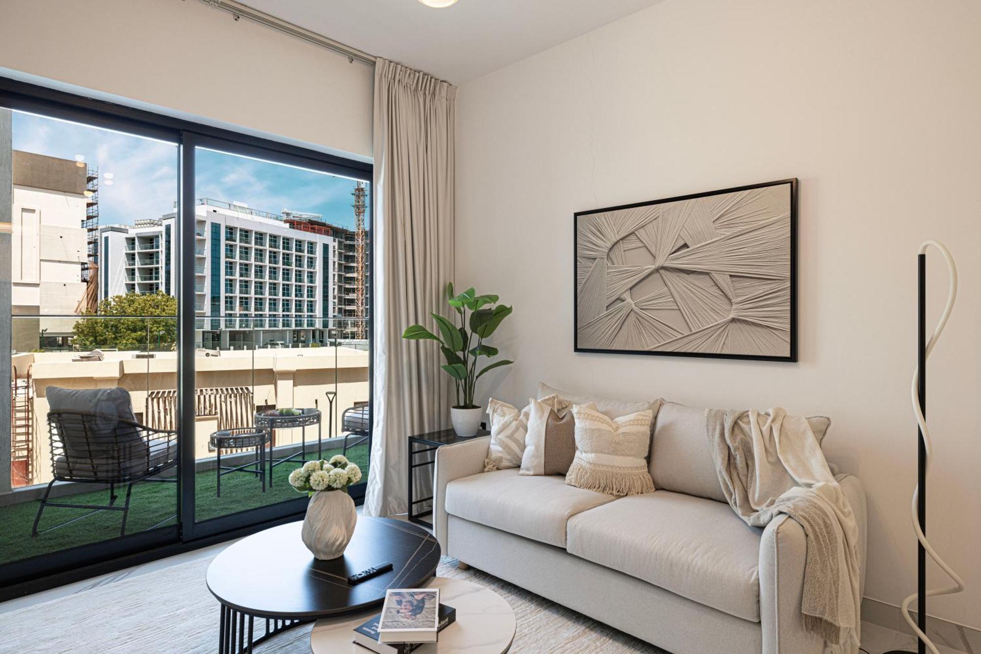 Apartment New Serene 1br With Pool & Sauna