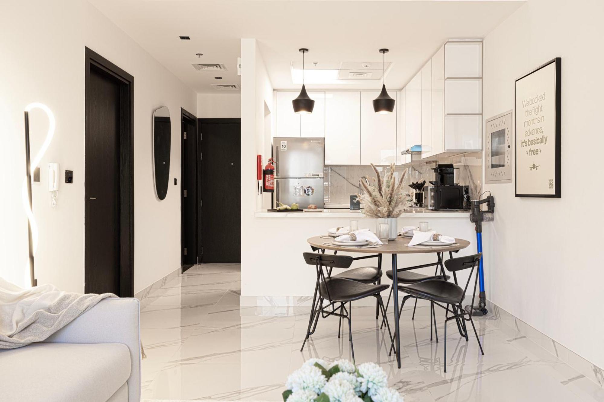 New Serene 1br With Pool & Sauna