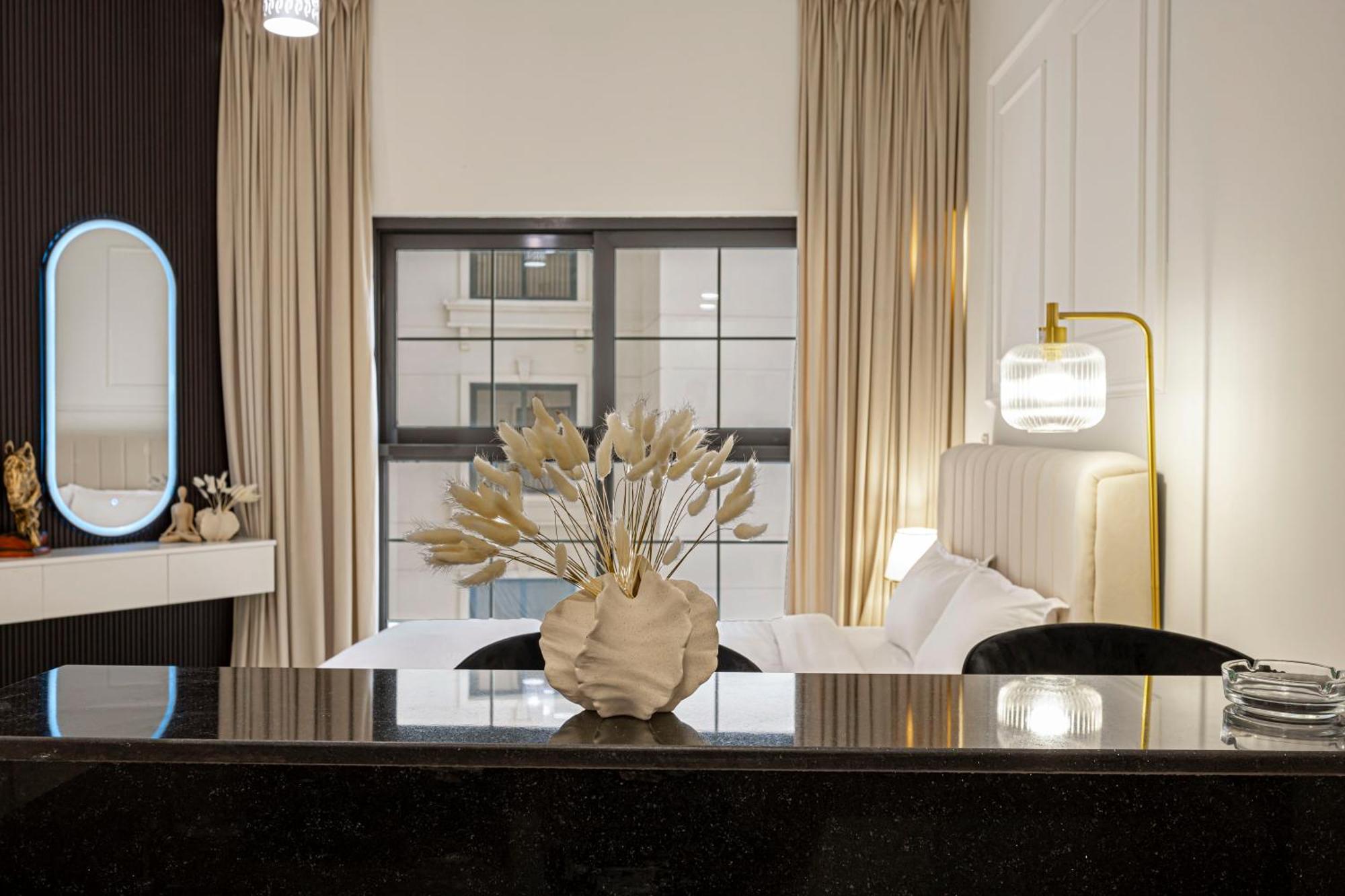 Prime Location In Dubailand Apartment
