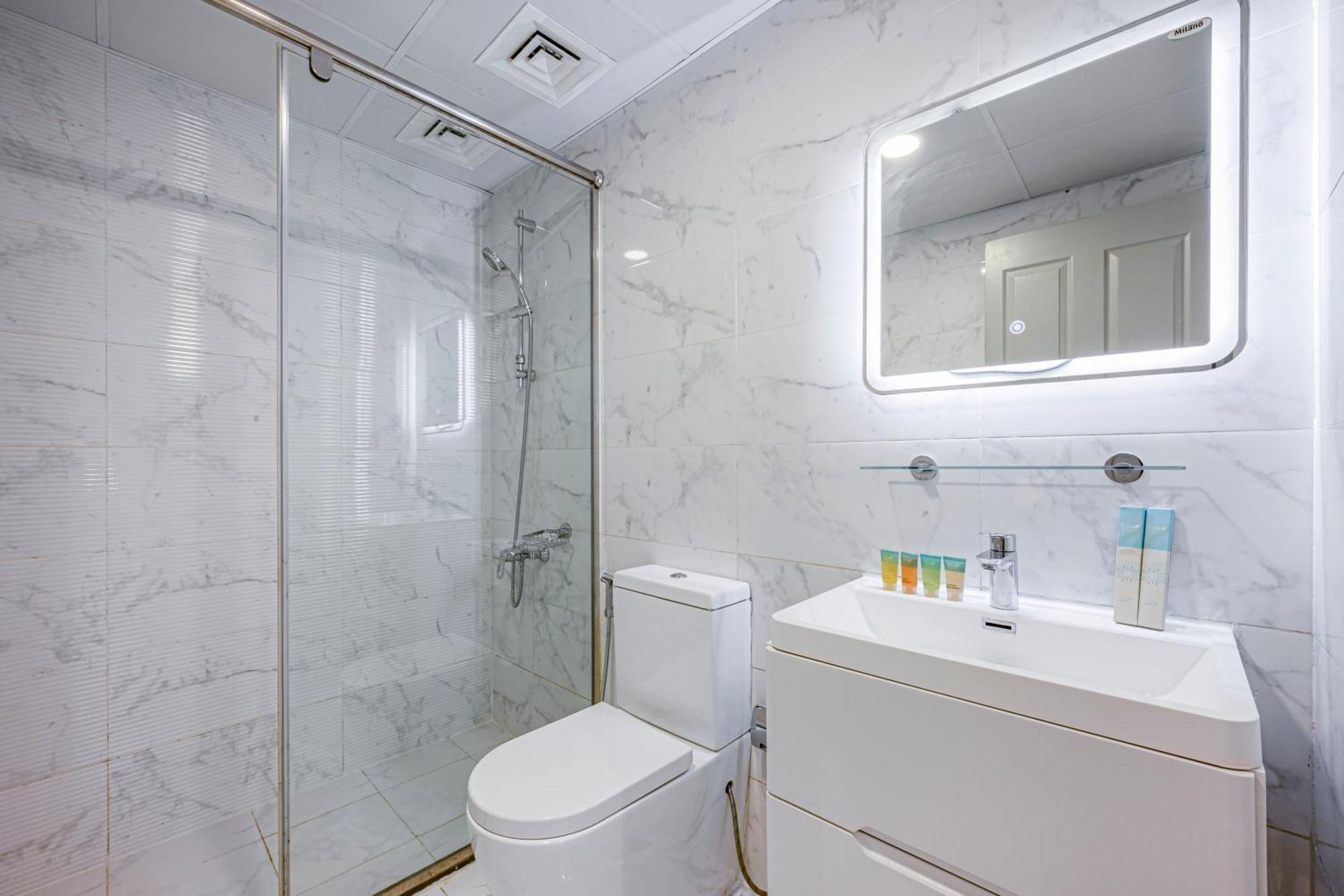 Sophisticated With Dubailand Views Apartment *