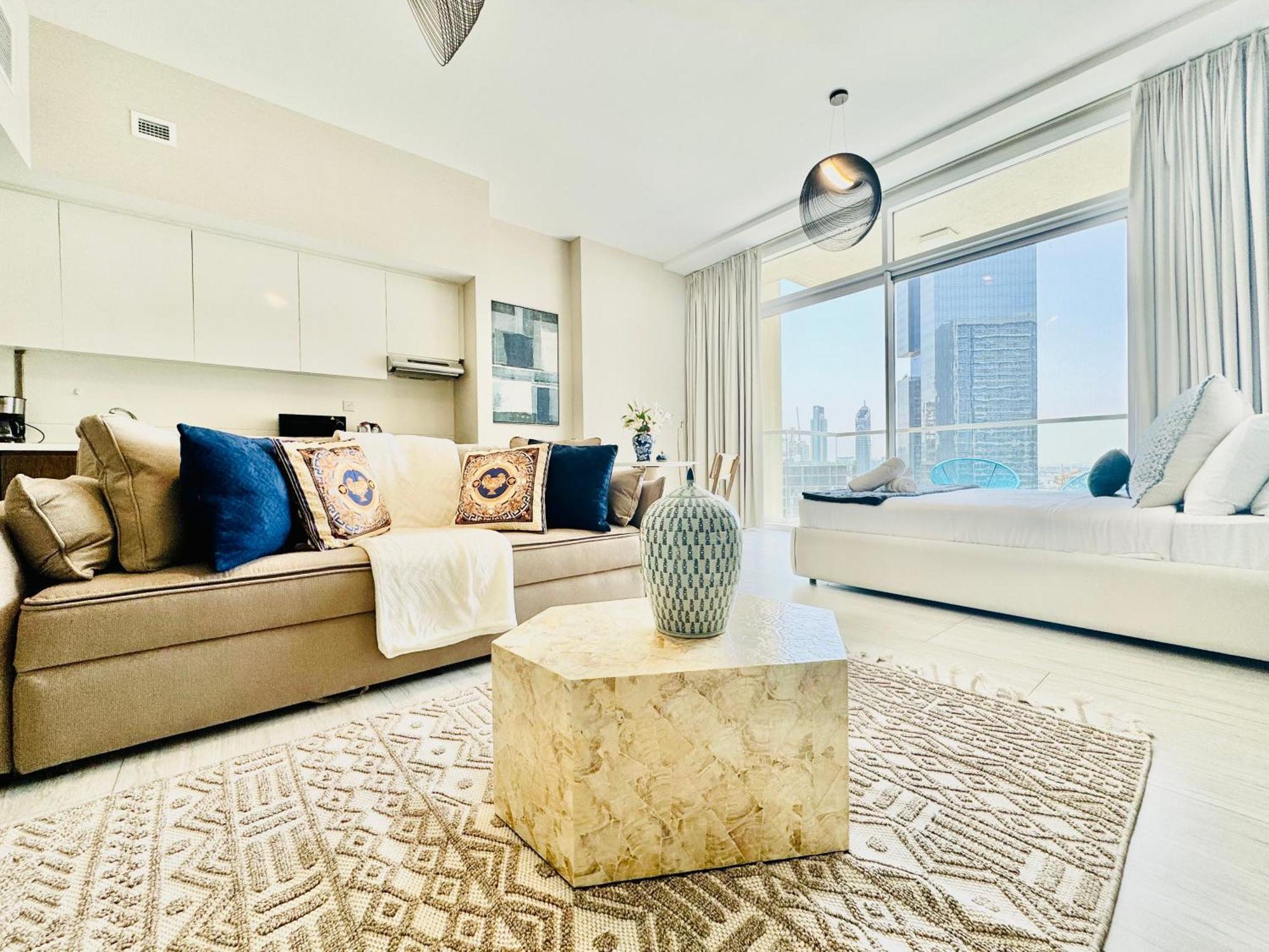 Venduras - Luxury , Hameni Tower, Jvc *