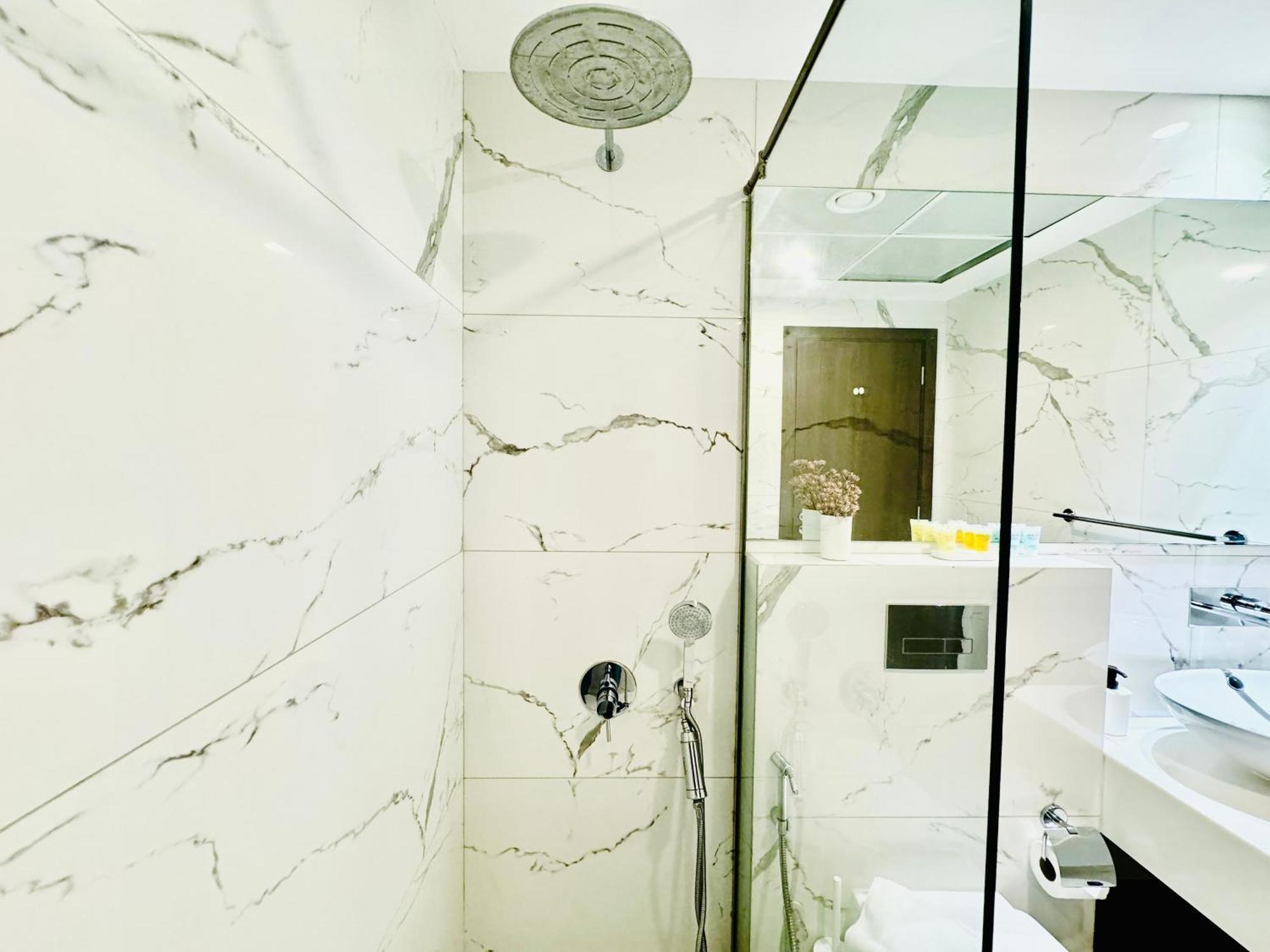 Venduras - Luxury , Hameni Tower, Jvc * Dubai