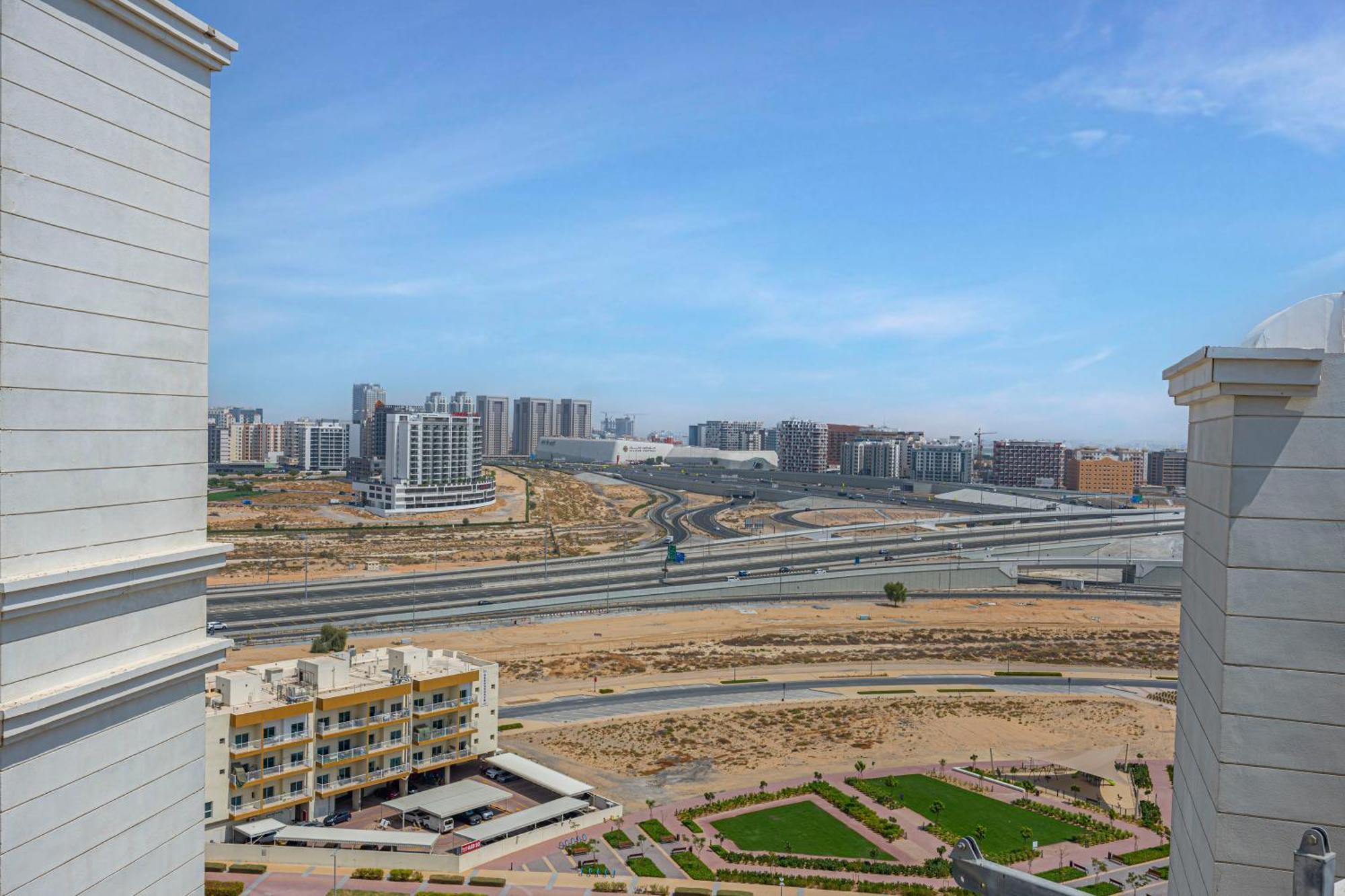 Prime Location In Dubailand *