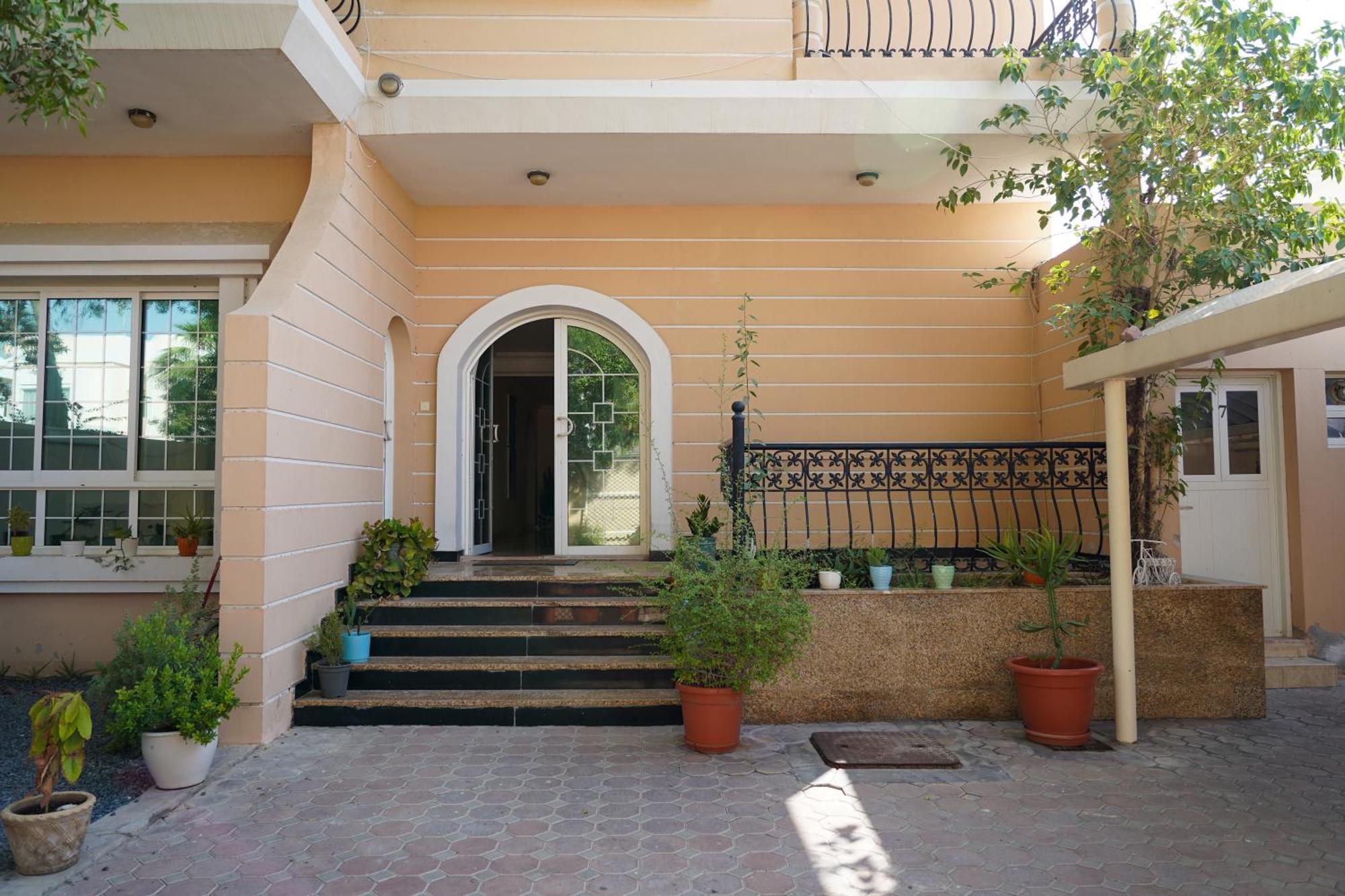The Jumeirah Homestay *