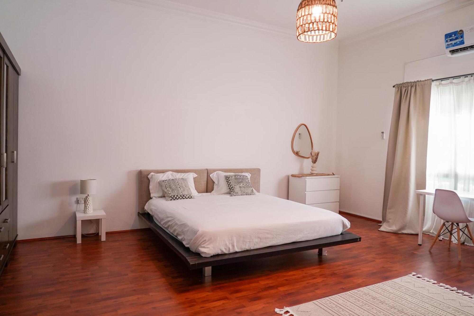 The Jumeirah Homestay Dubai