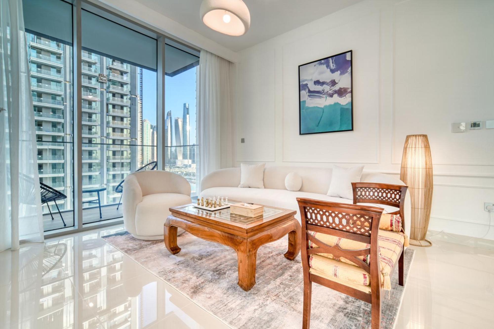 Apartment Chic 2br With Iconic Eye And Palm Views Dubai