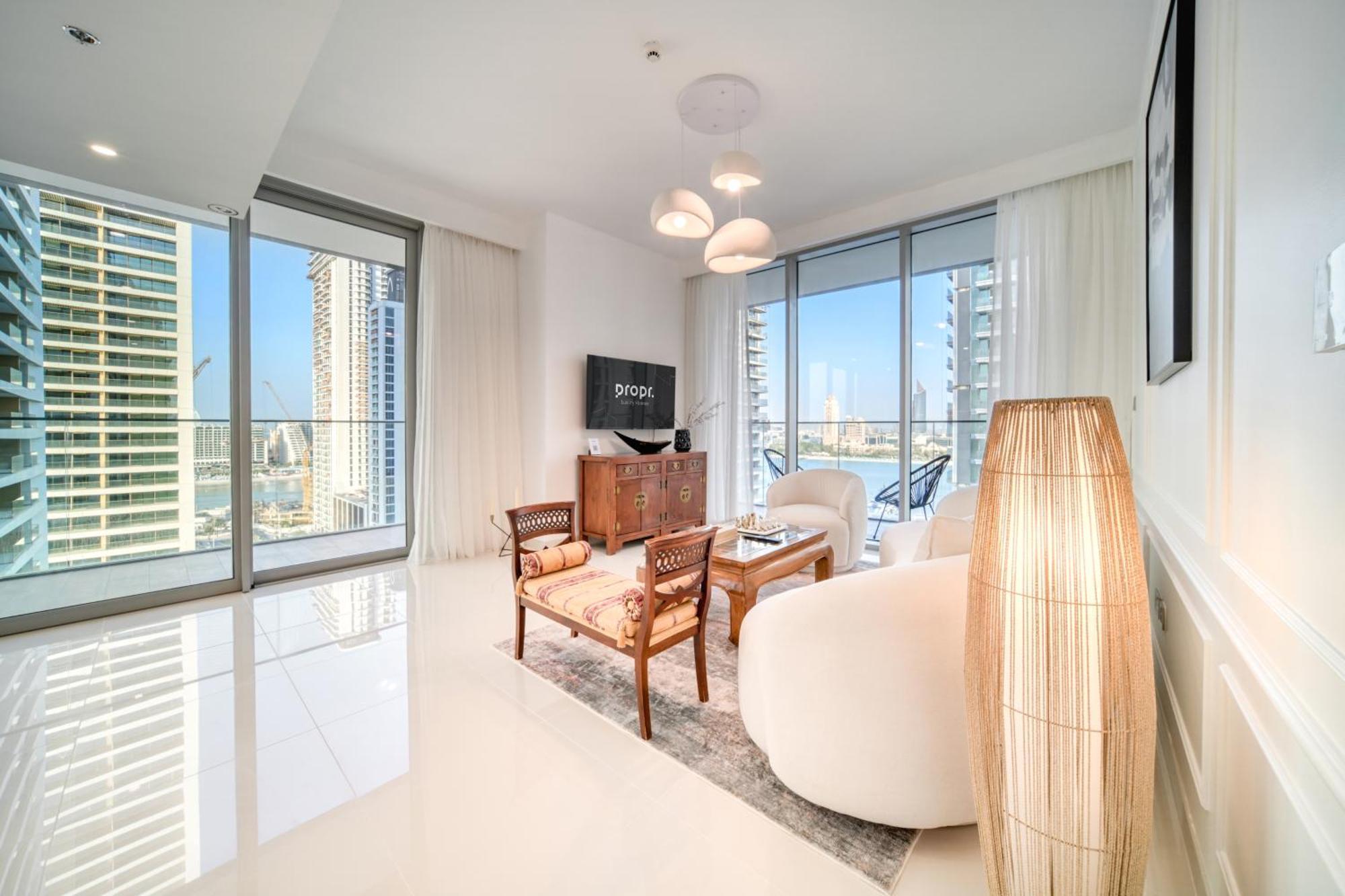 Apartment Chic 2br With Iconic Eye And Palm Views Dubai