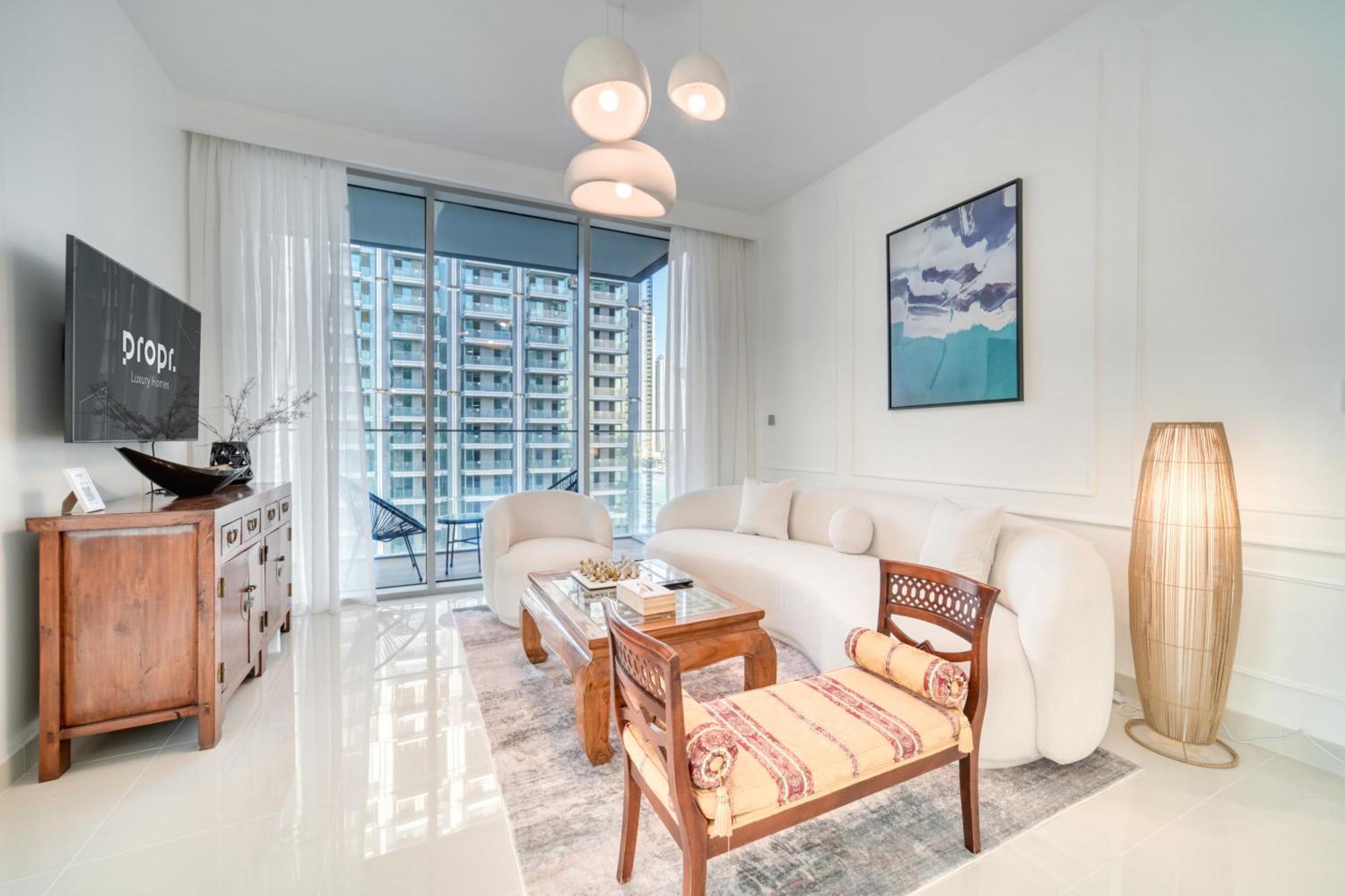 Chic 2br With Iconic Eye And Palm Views Apartment Dubai