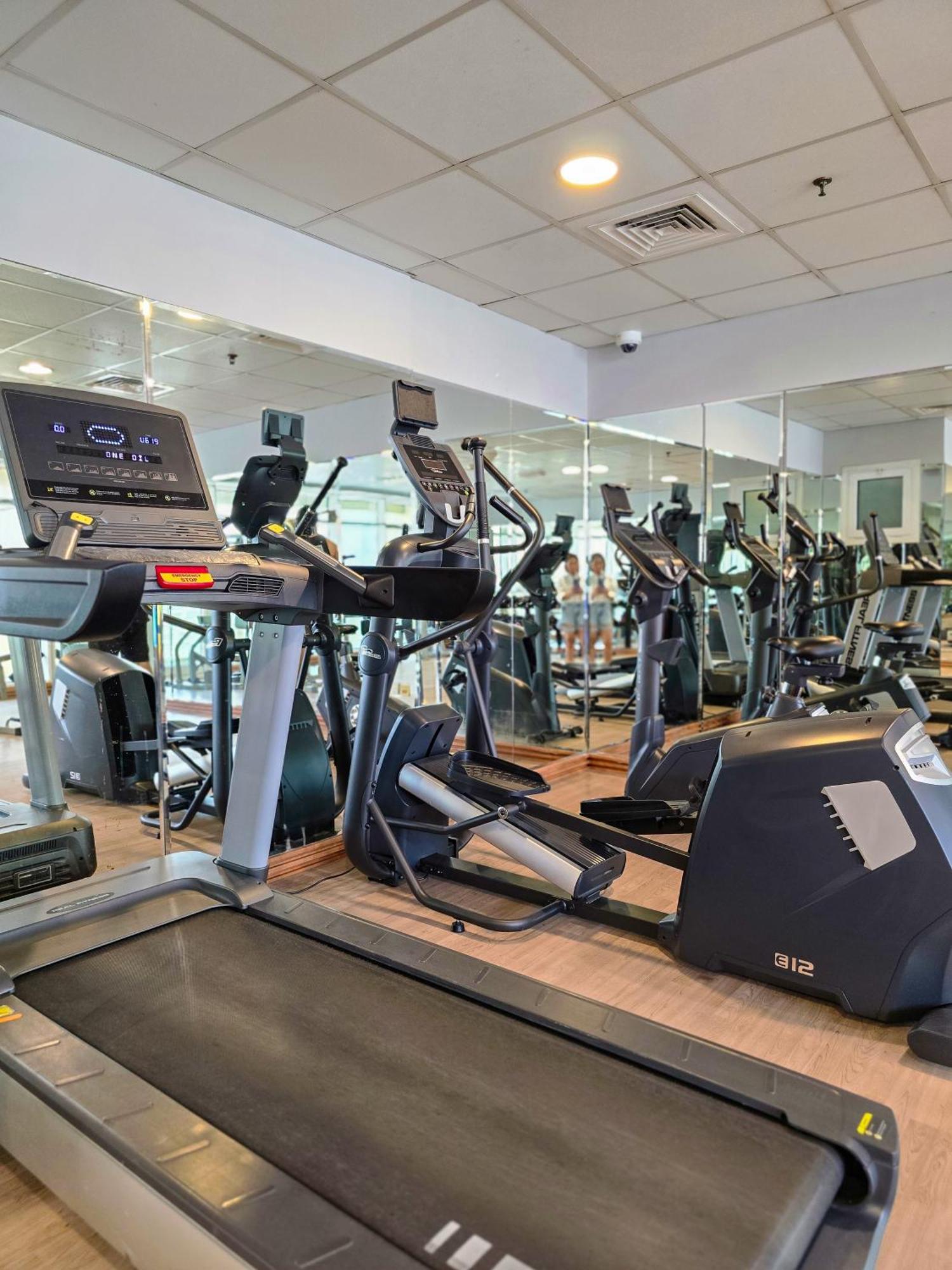 Apartment Stylish 1br Apartment! Near Metro & Stroll To Marina *