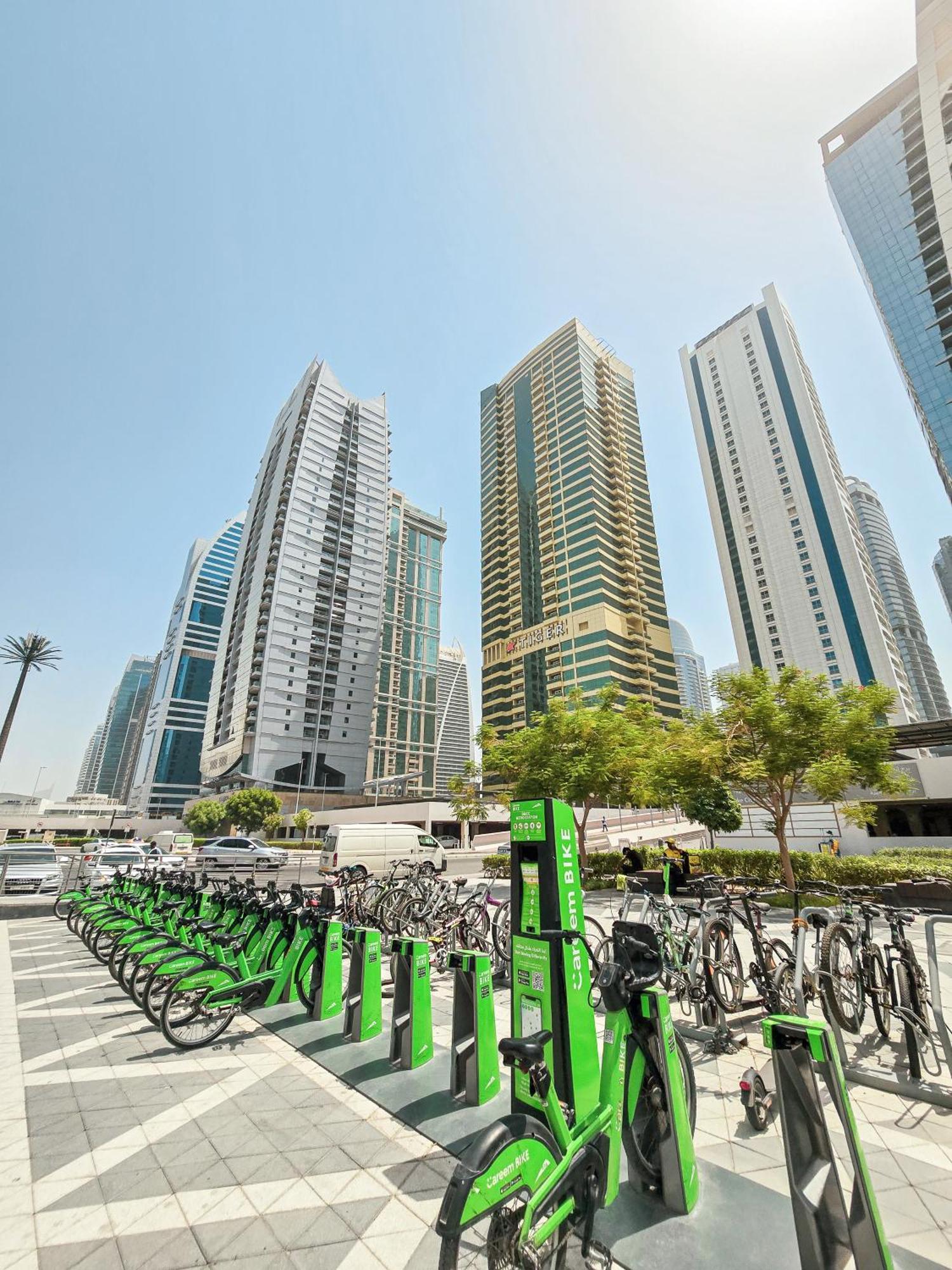 Apartment Stylish 1br Apartment! Near Metro & Stroll To Marina Dubai