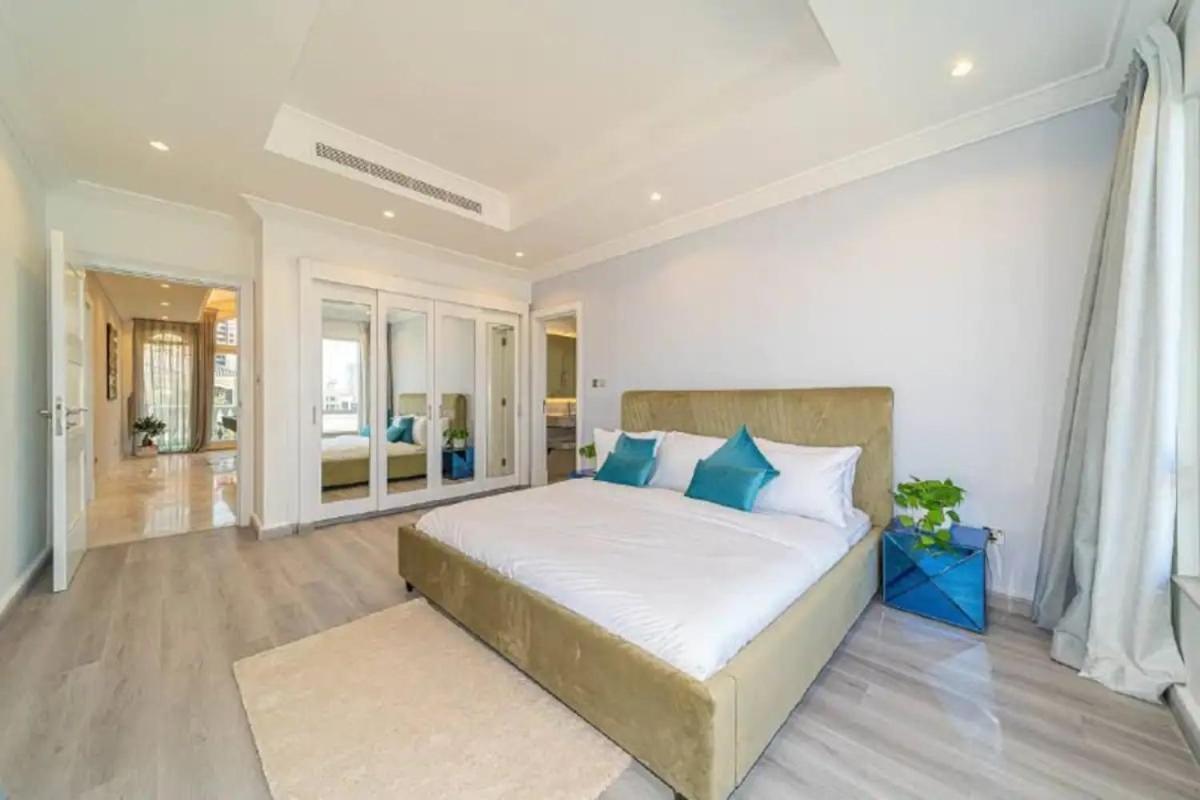 Modernized 6 Bedroom Chalet