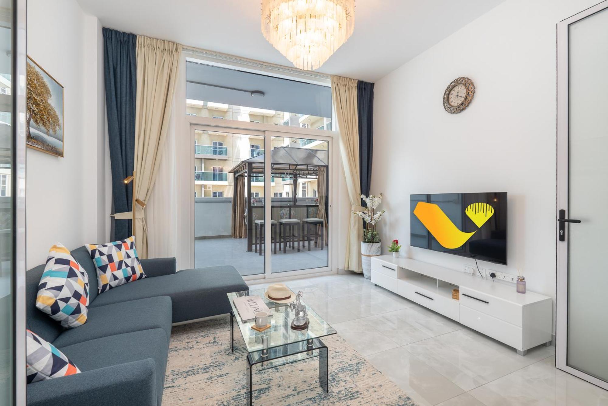 Apartment Vogue Elegance At Pearlz Near Metro Dubai