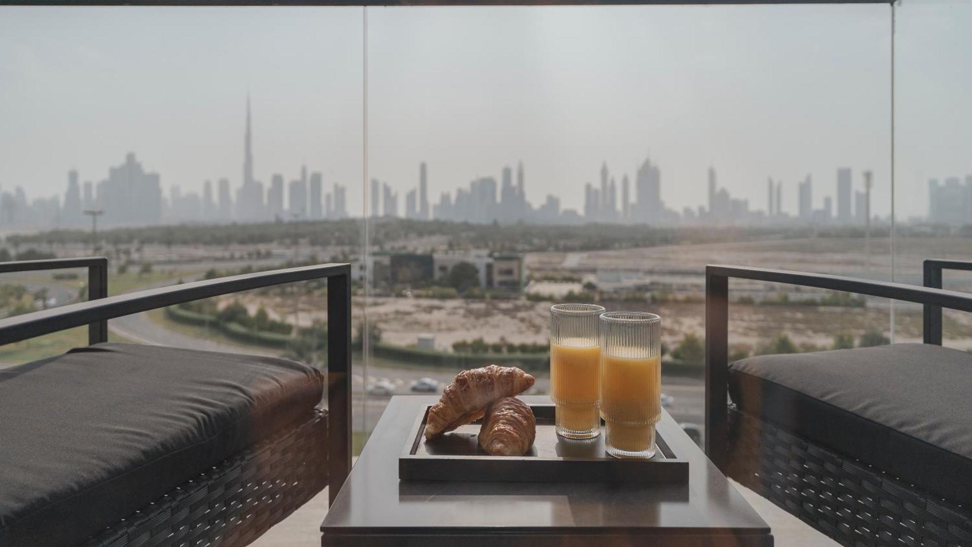 Dream With Skyline & Burj View From Balcony *