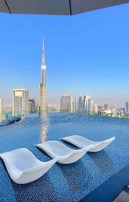 First Class 2br Modern Luxury At Paramount *