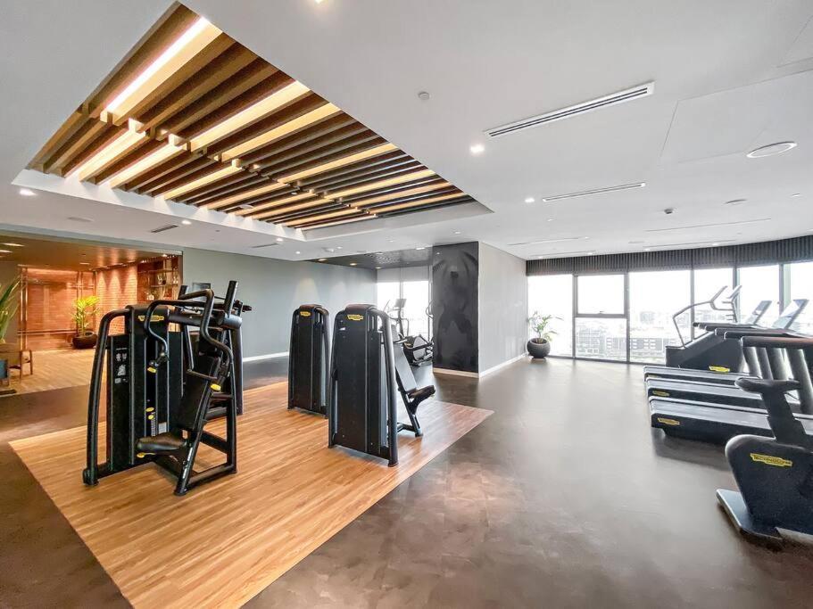 First Class 2br Modern Luxury At Paramount Apartment Dubai