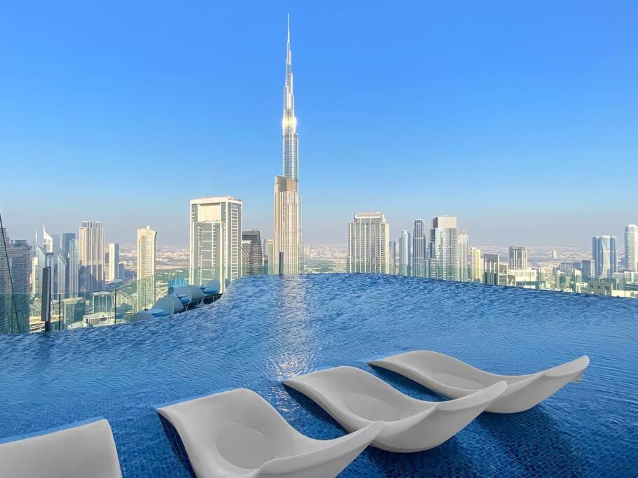 Apartment First Class 2br Modern Luxury At Paramount Dubai