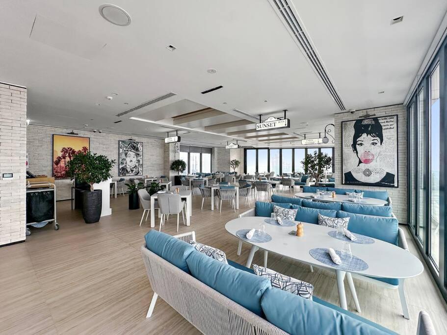 First Class 2br Modern Luxury At Paramount Dubai