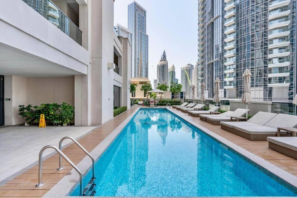 Prime Location - Act 1 Act 2 - Downtown Apartment