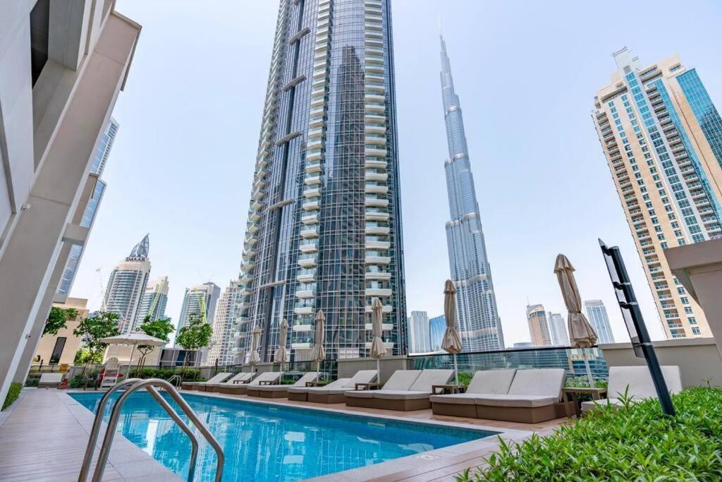 Prime Location - Act 1 Act 2 - Downtown Dubai