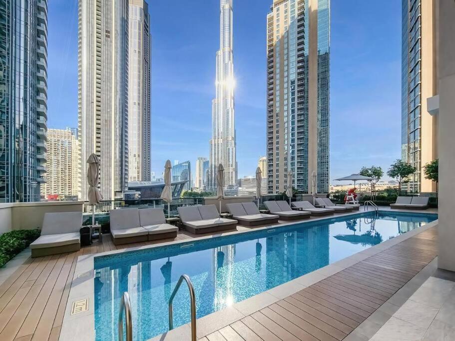 Apartment Prime Location - Act 1 Act 2 - Downtown *