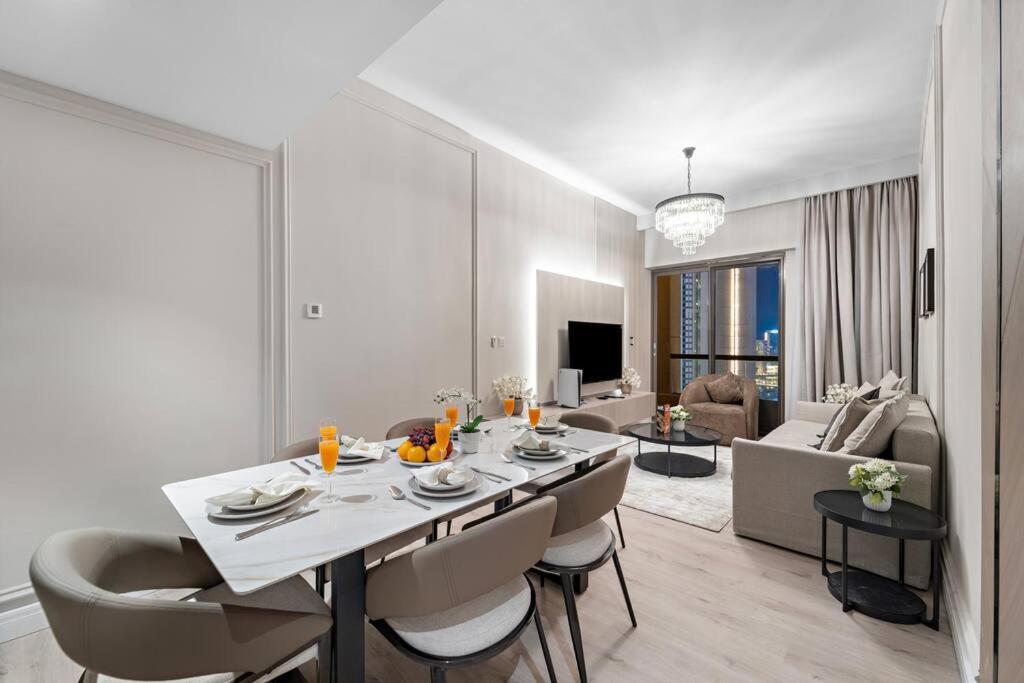 First Class 2br Breathtaking & Palm View * Dubai