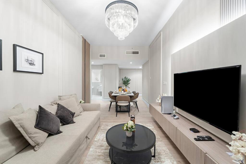 Apartment First Class 2br Breathtaking & Palm View