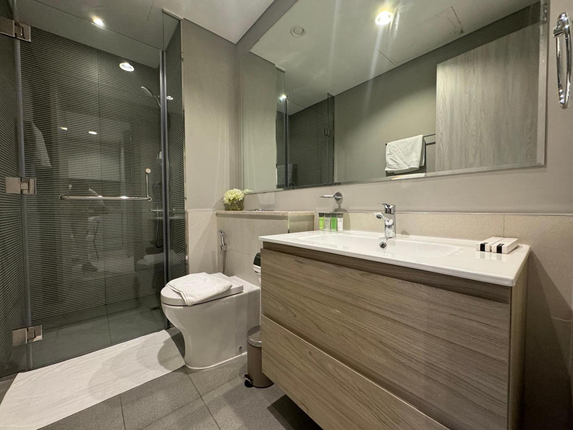 Ashri Homes Stylish Near Burj Khalifa Apartment