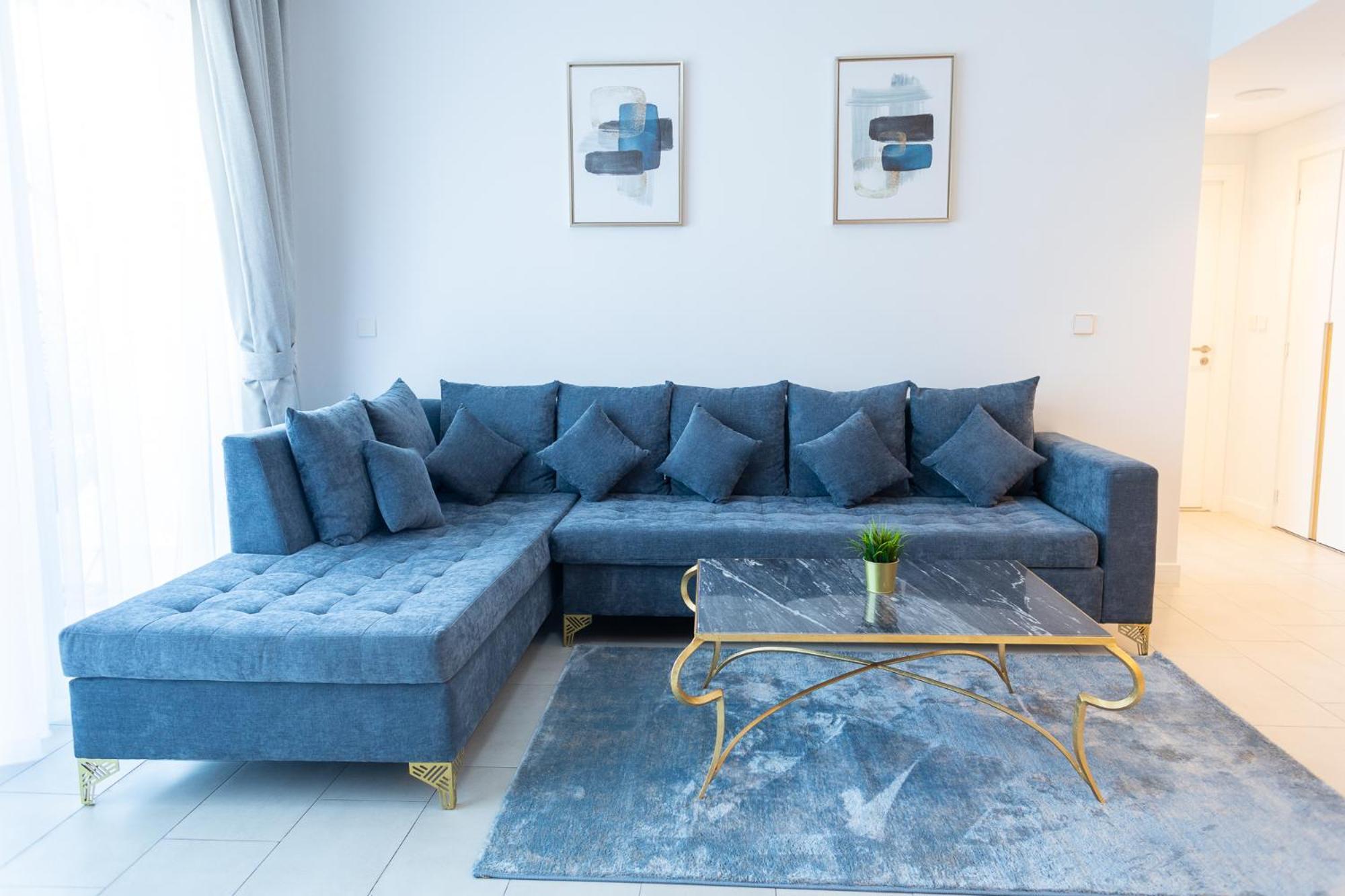 Apartment La Vie Front Jbr By Happy Season