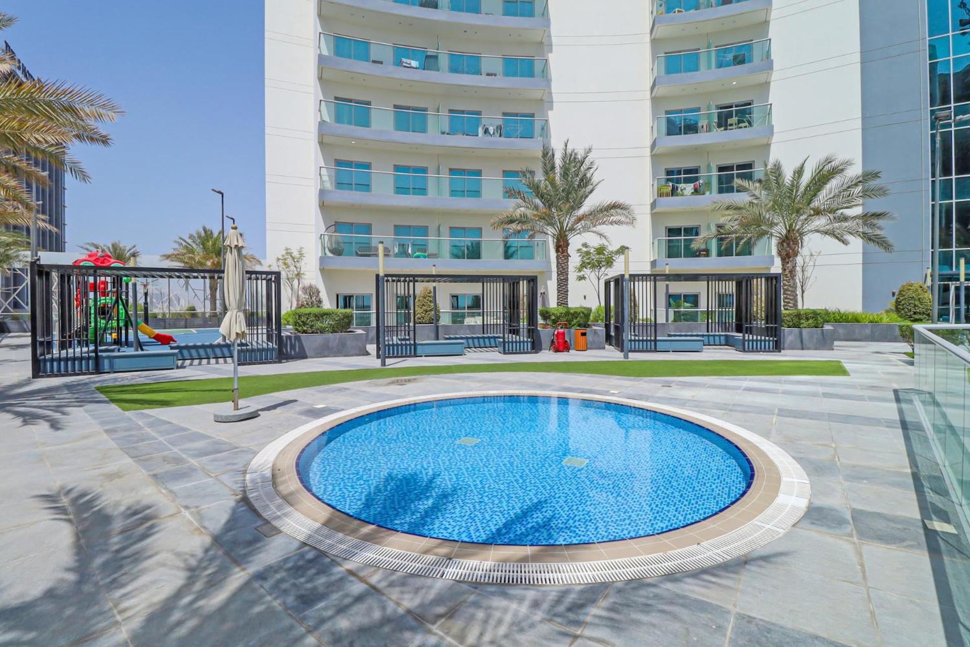 Chic And Cozy Furnished Apt, Fantastic Amenities Apartment