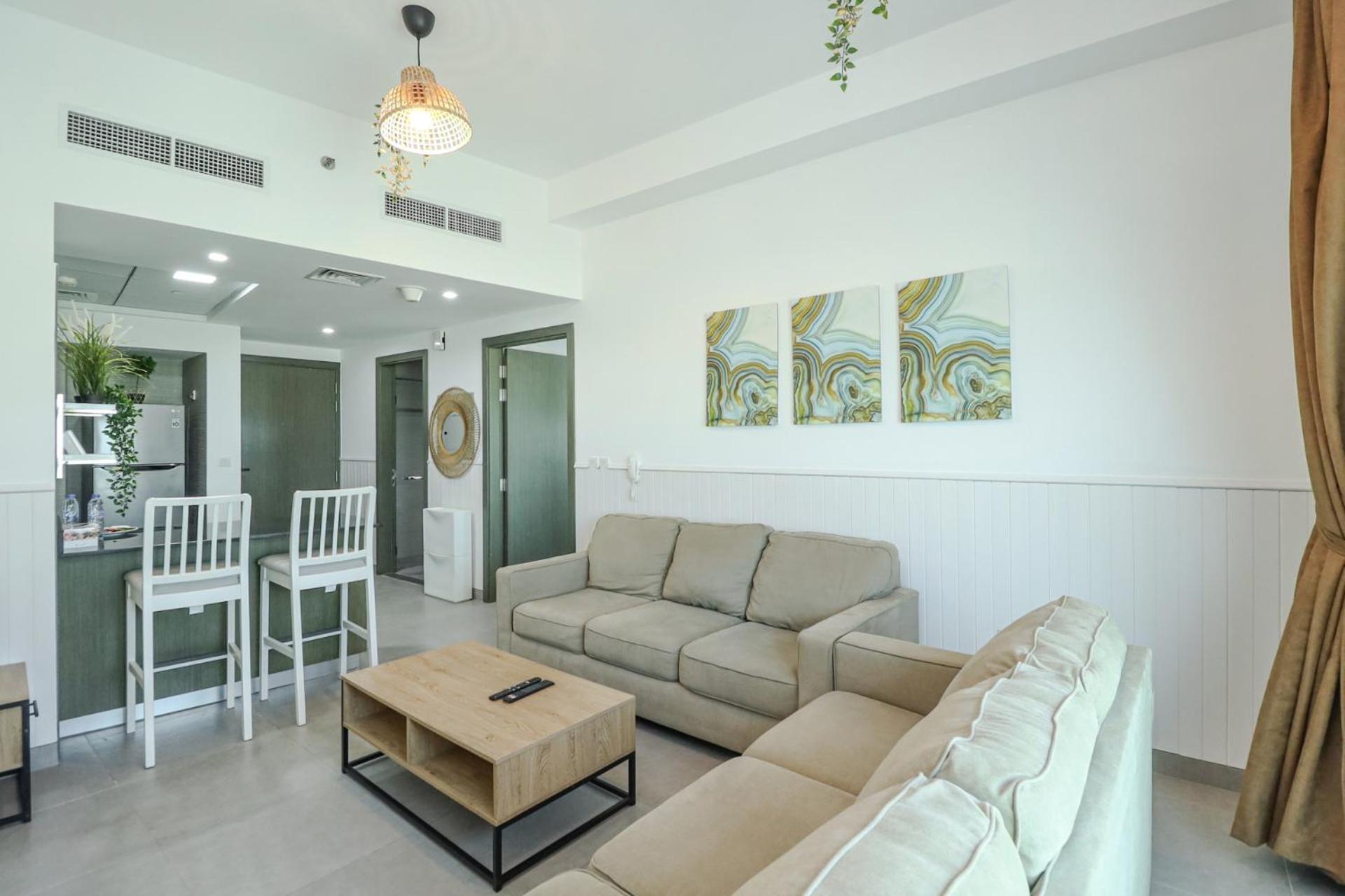 Apartment Chic And Cozy Furnished Apt, Fantastic Amenities Dubai