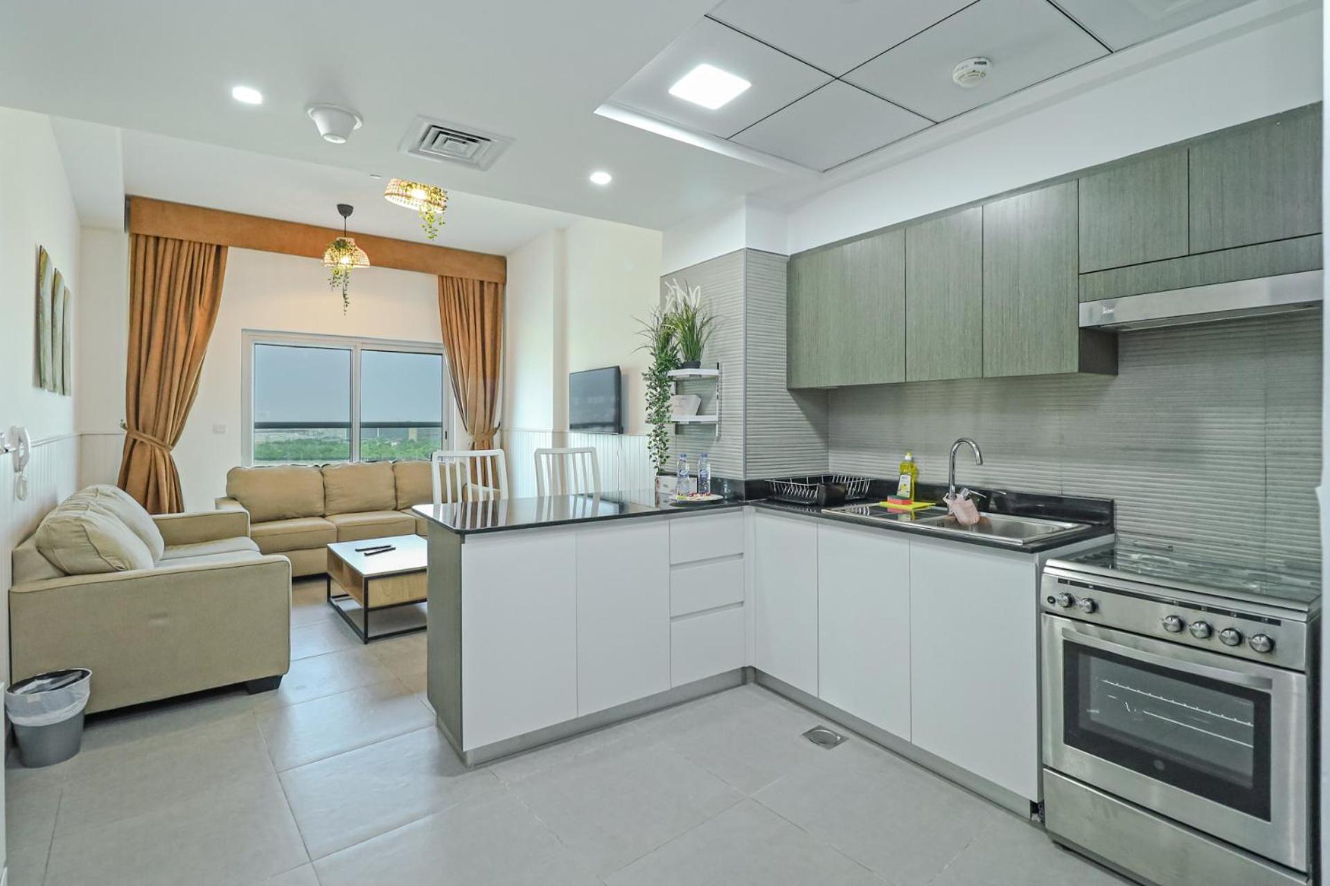 Apartment Chic And Cozy Furnished Apt, Fantastic Amenities
