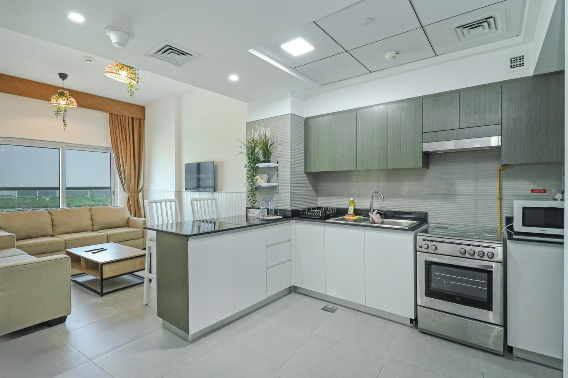 Chic And Cozy Furnished Apt, Fantastic Amenities