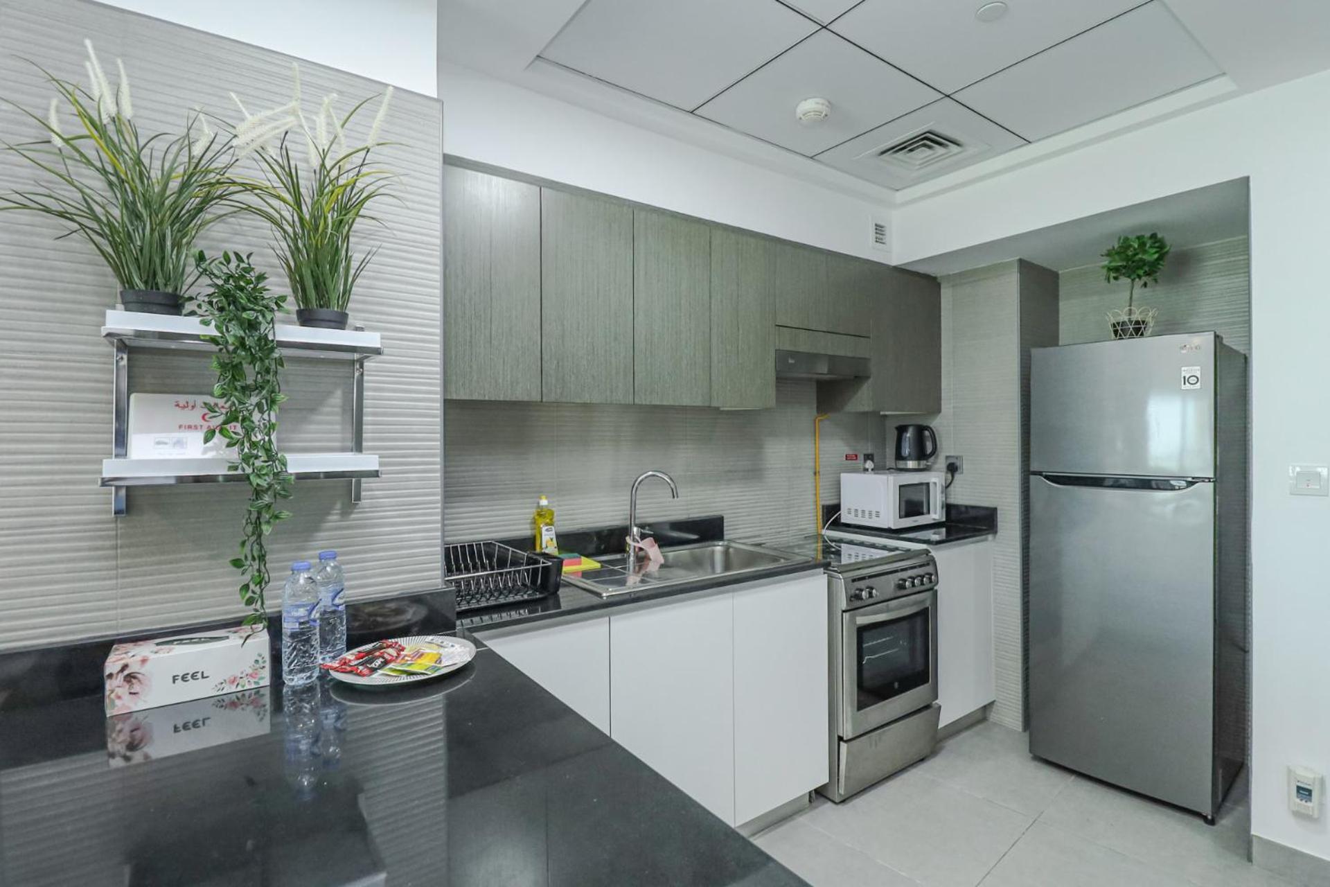Apartment Chic And Cozy Furnished Apt, Fantastic Amenities