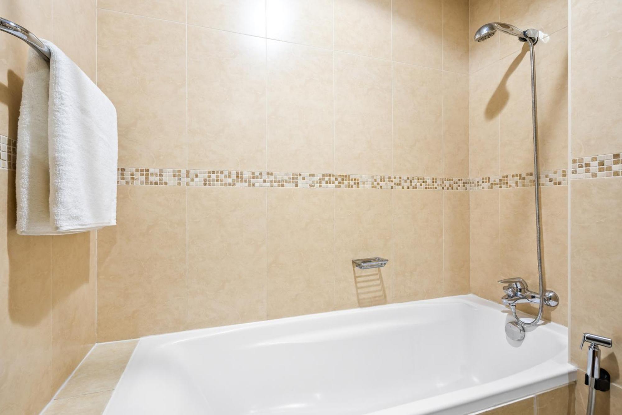 Luxury Furnished In Goldcrest Views Jlt Dubai