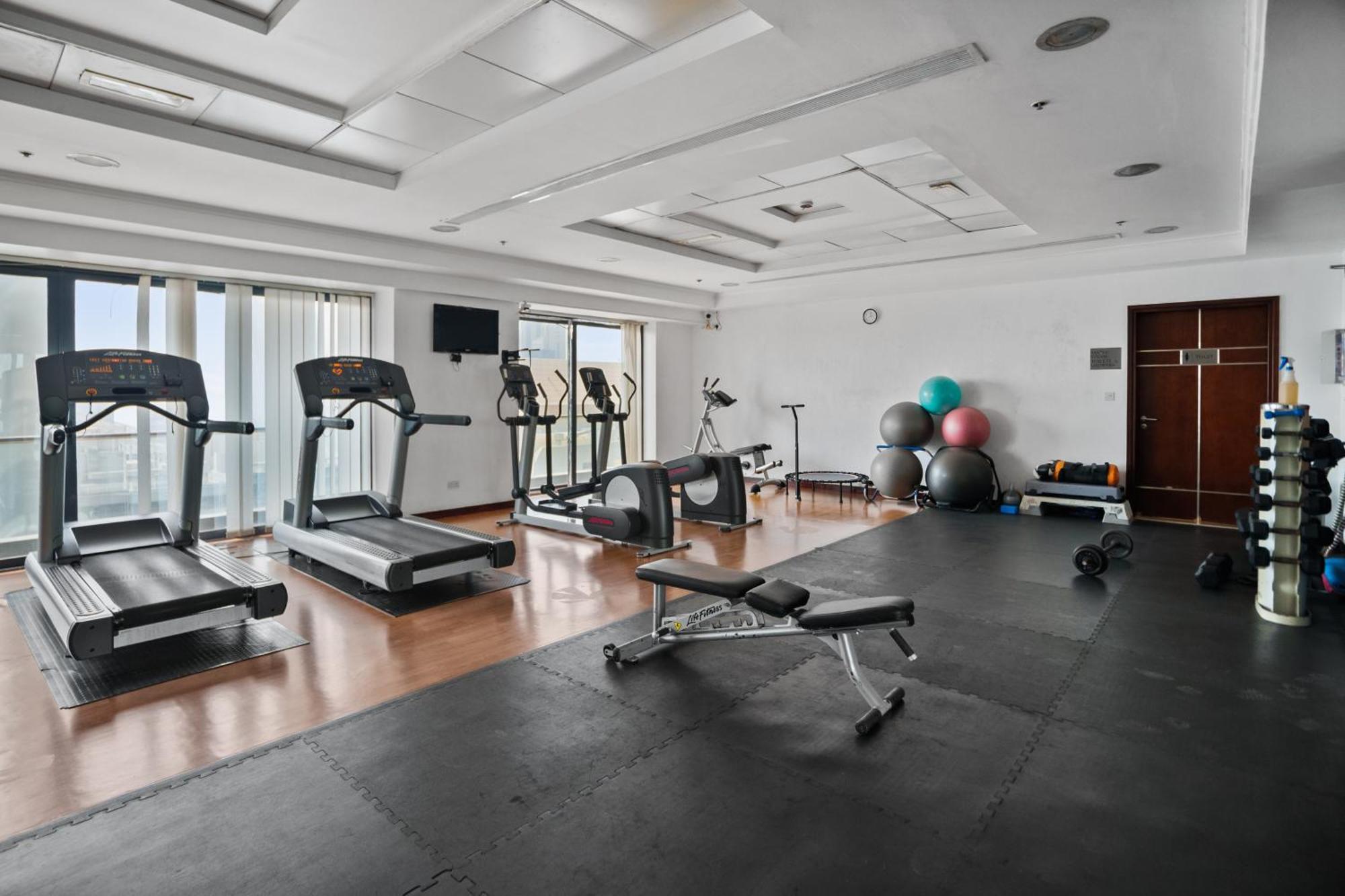 Apartment Luxury Furnished In Goldcrest Views Jlt Dubai
