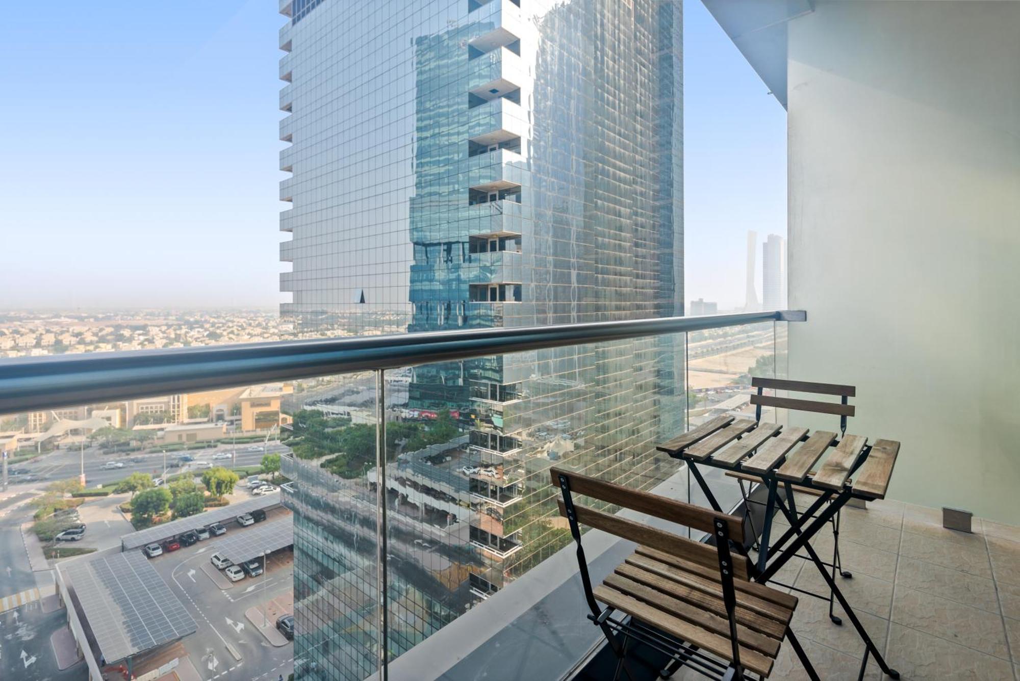 Luxury Furnished In Goldcrest Views Jlt