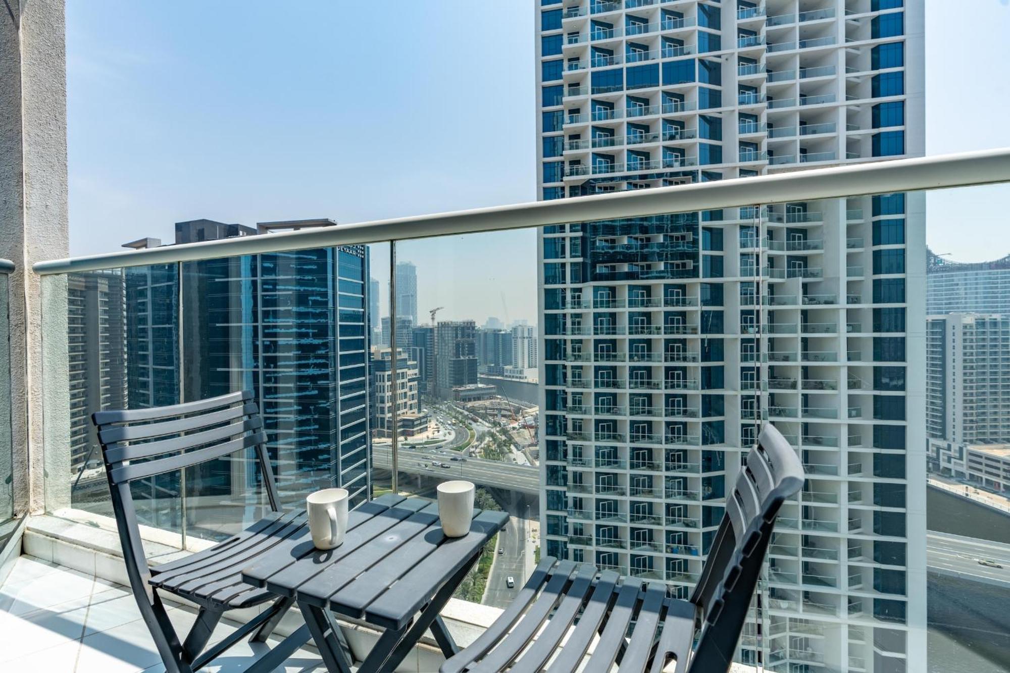Business Bay With Canal View - Cityapartmentstay Apartment *